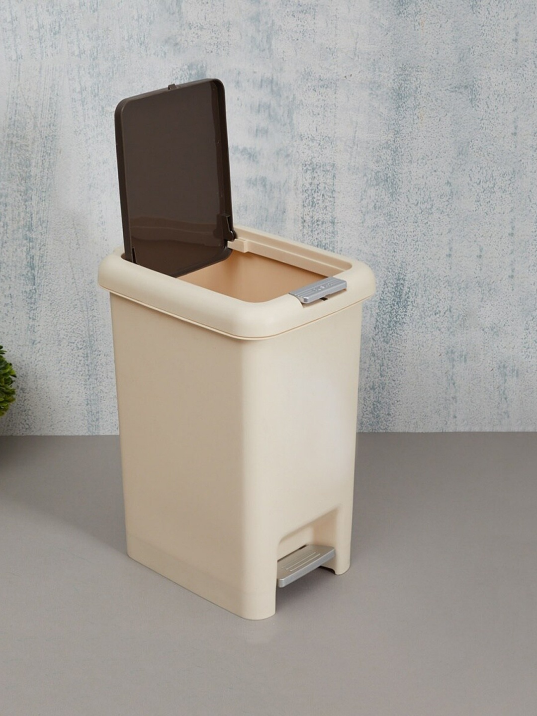 

Home Centre Beige Solid Plastic Push & Pedal Bin