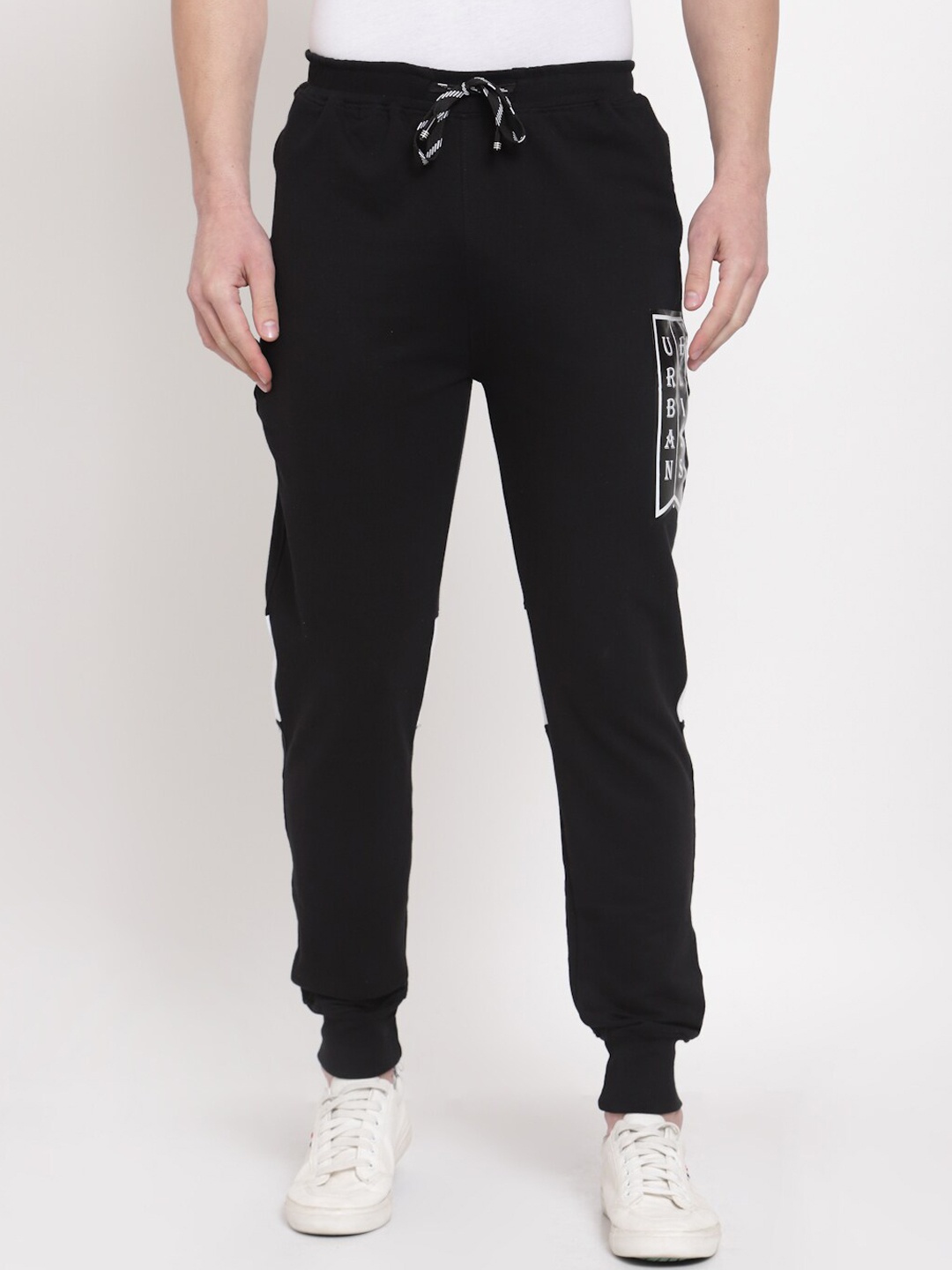 

PAUSE SPORT Men Black Solid Cotton Joggers