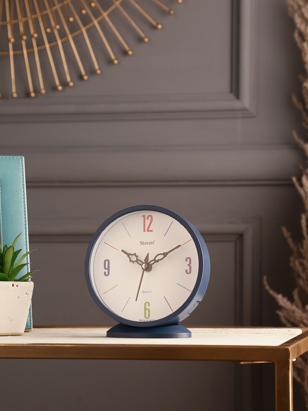 

EXIM DECOR Blue & White Traditional Analog Table Clock