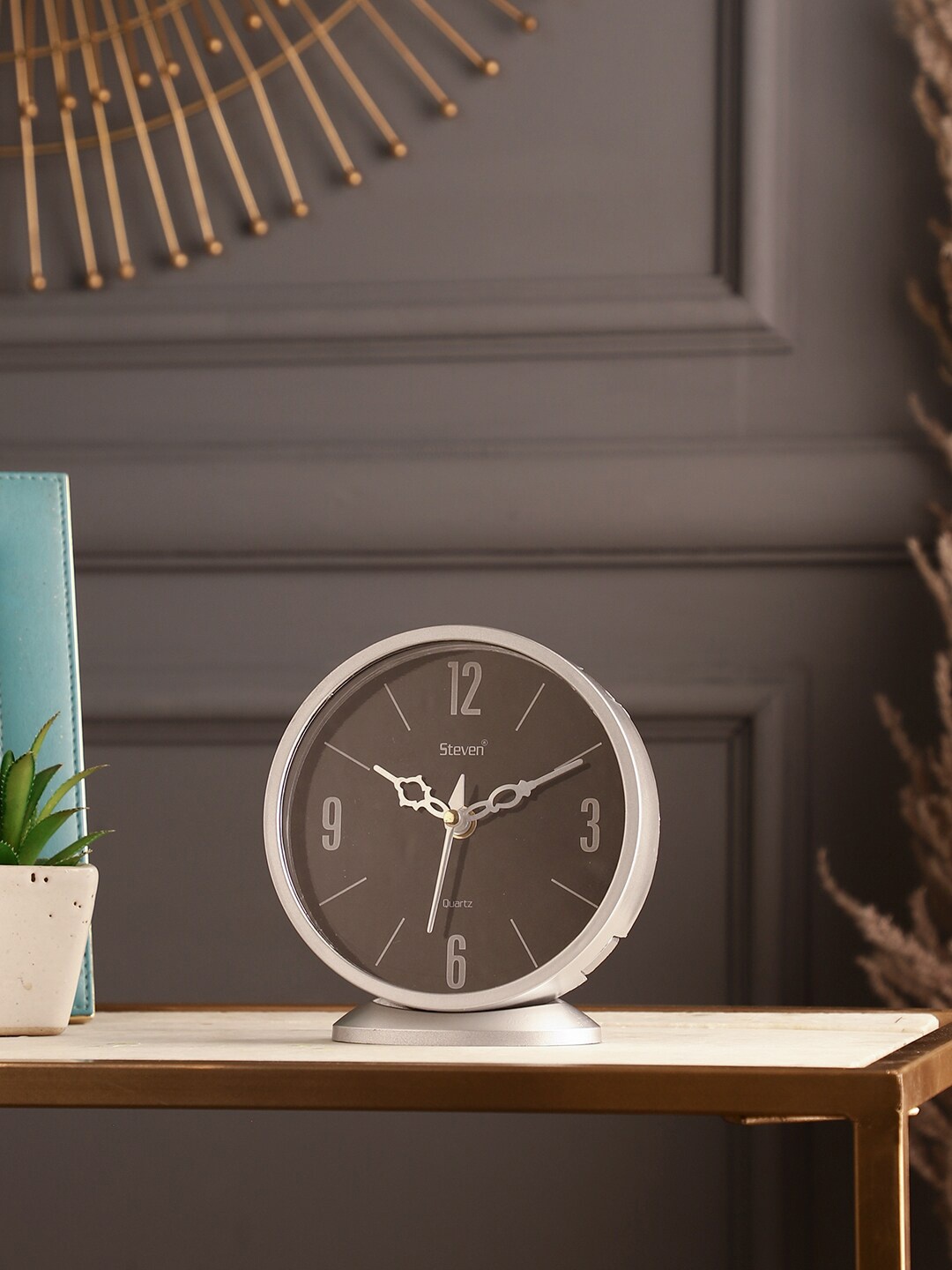 

EXIM DECOR Silver-Toned & Black Analog Traditional Table Clock