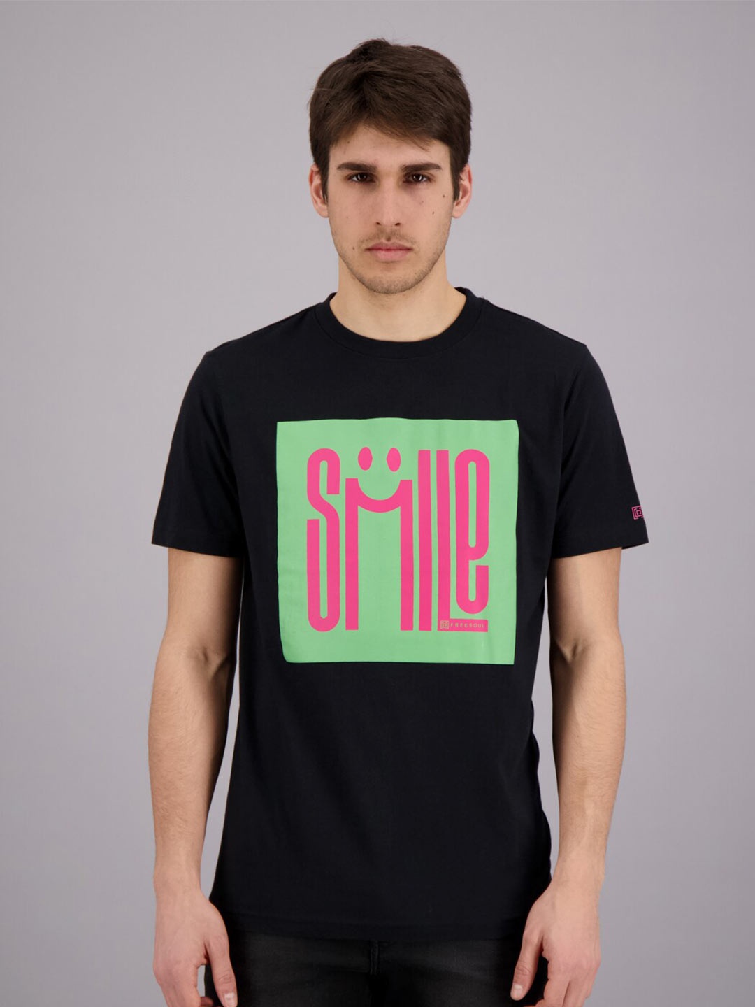 

FREESOUL Men Black Typography Printed Pure Cotton T-shirt
