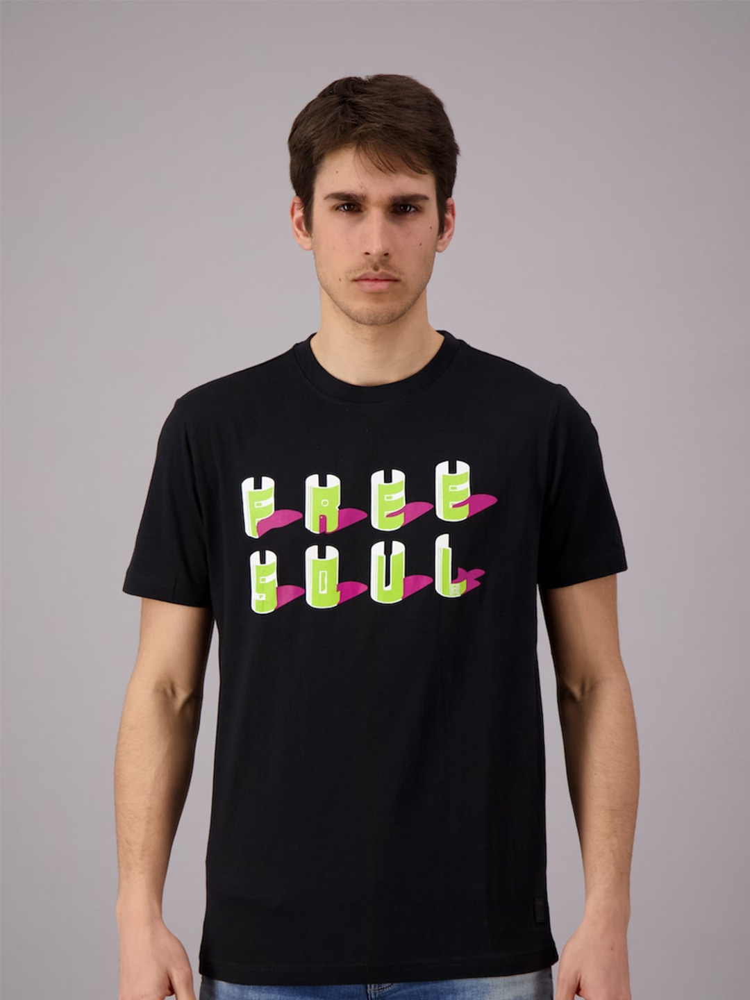 

FREESOUL Men Black Typography Printed Pure Cotton T-shirt