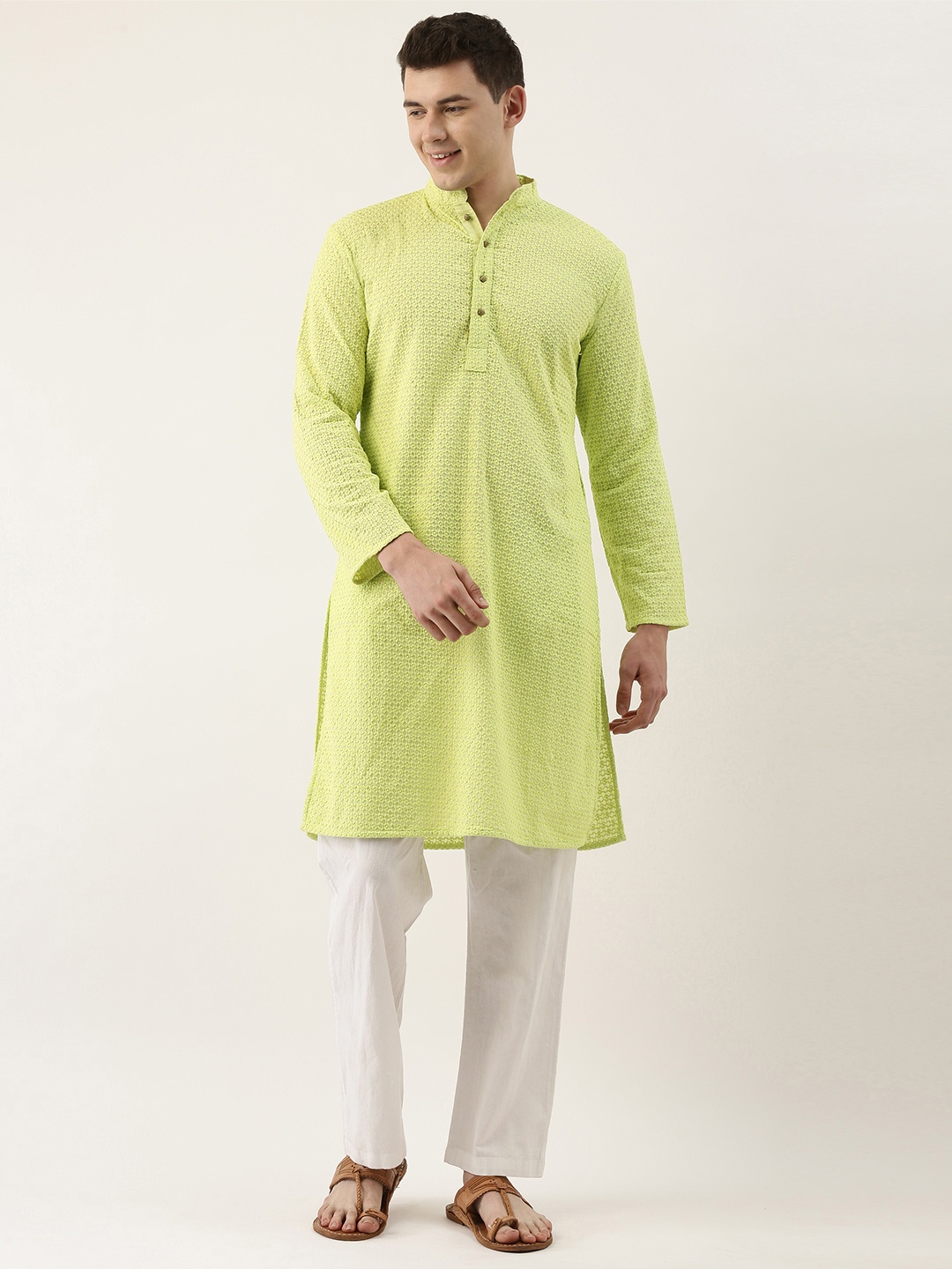 

SWAGG INDIA Men Green Ethnic Motifs Embroidered Chikankari Kurta
