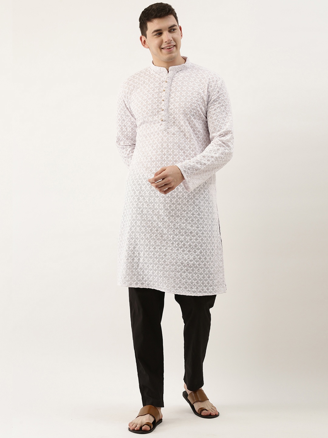 

SWAGG INDIA Men White Ethnic Motifs Embroidered Chikankari Kurta