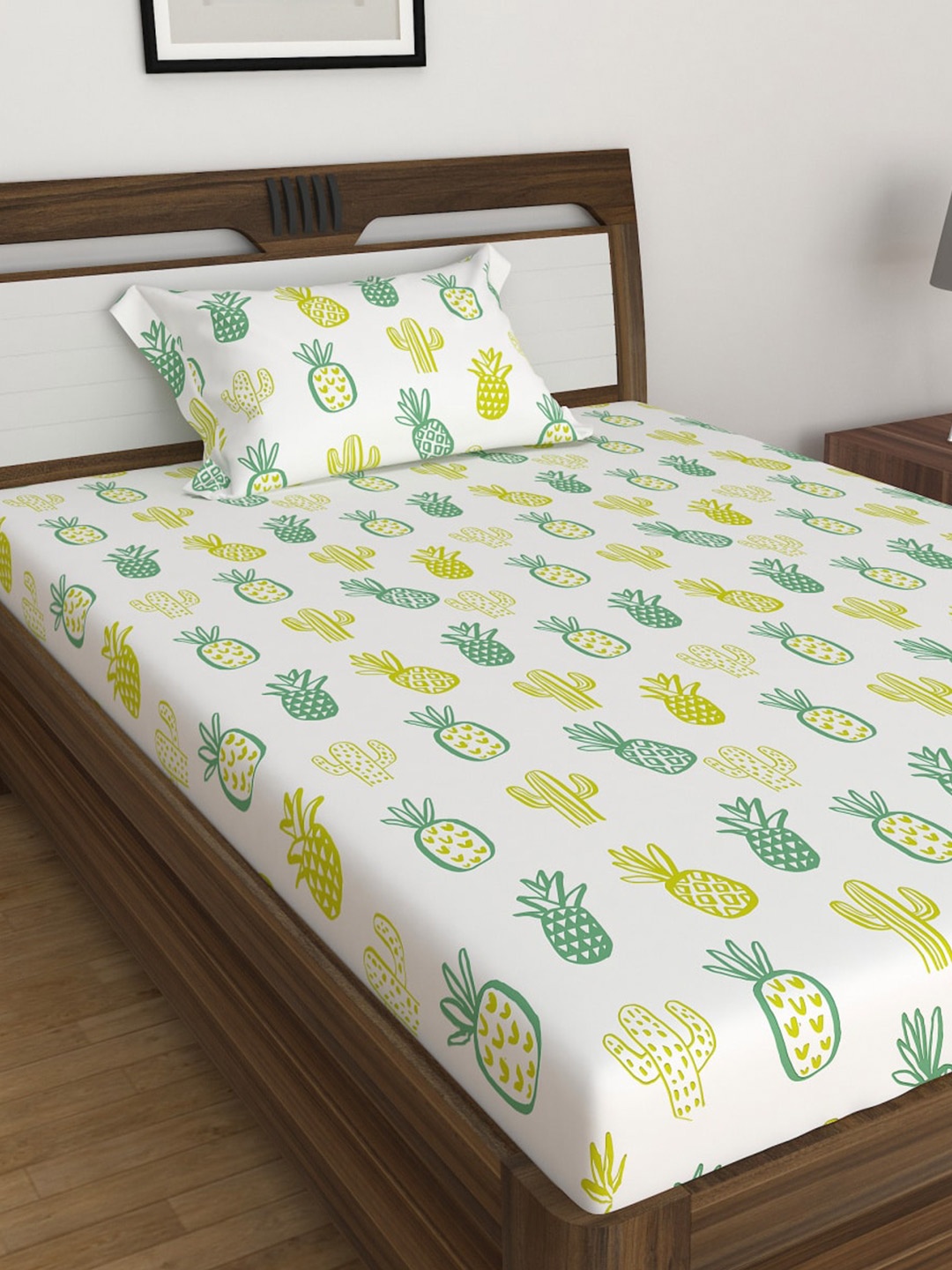 

Home Centre Slate White Pineapple Printed Cotton Single Bedsheet Set