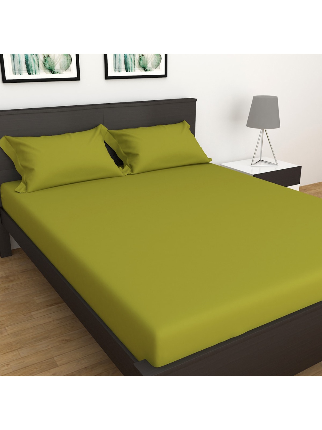 

Home Centre Green Colour Connect 3 Piece Cotton Super King Size Bedsheet Set