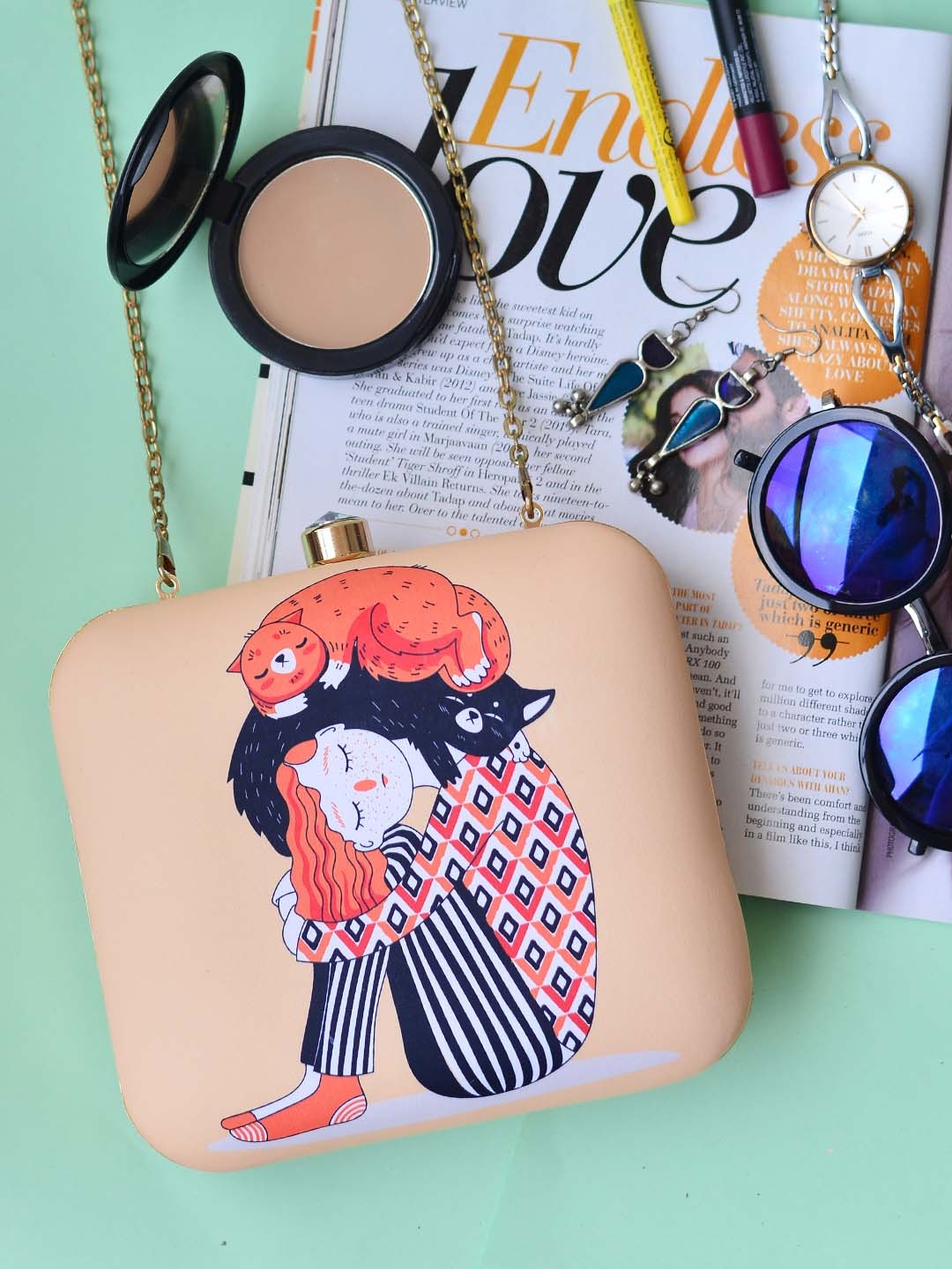 

ARTKLIM Peach-Coloured & Red Printed Box Clutch
