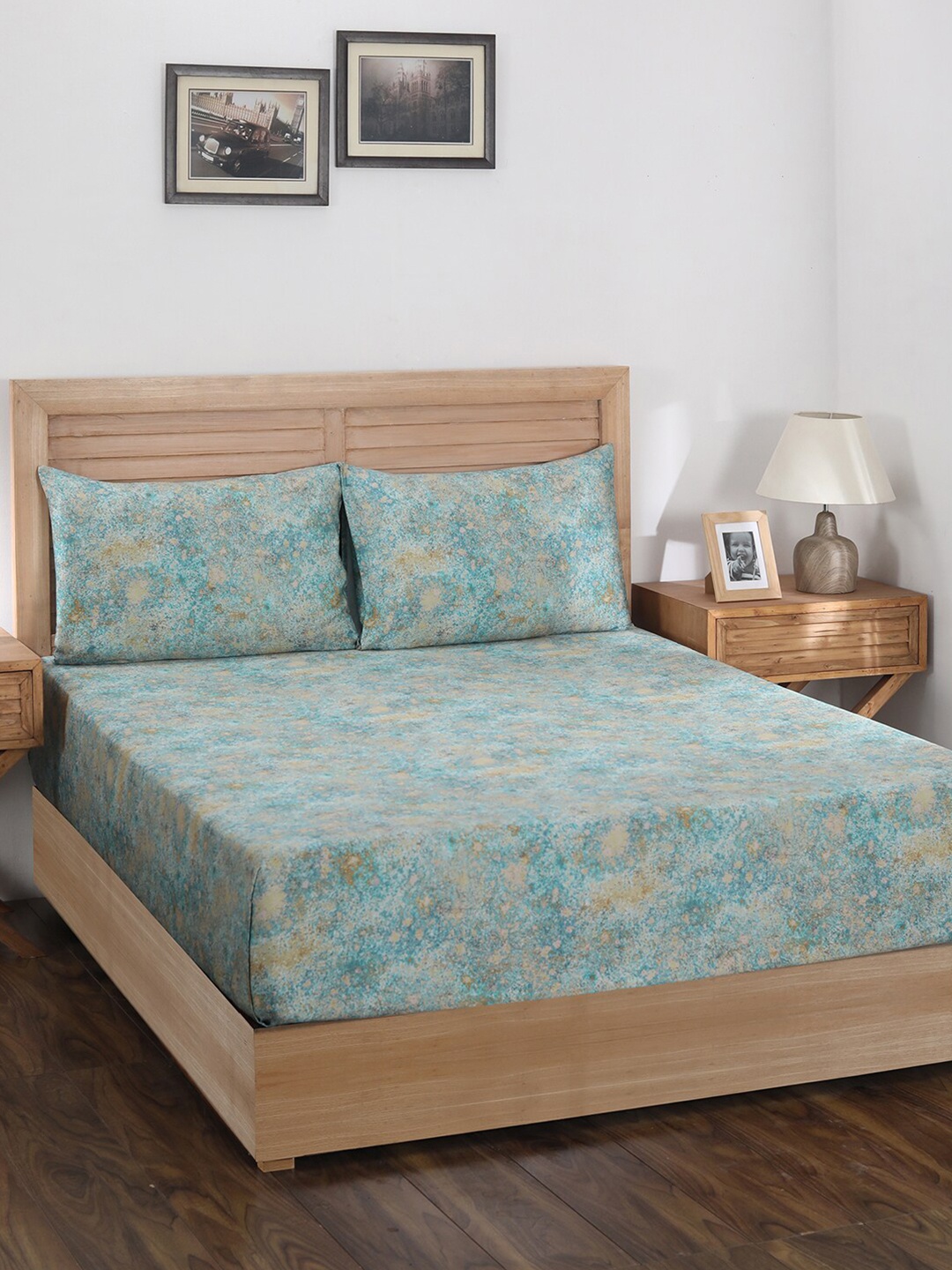 

MASPAR Gold-Toned & Blue 400 TC Cotton King Bedsheet with 2 Pillow Covers