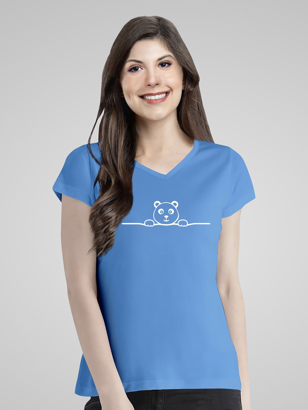 

Pootlu Women Blue & White Printed V-Neck Cotton T-shirt