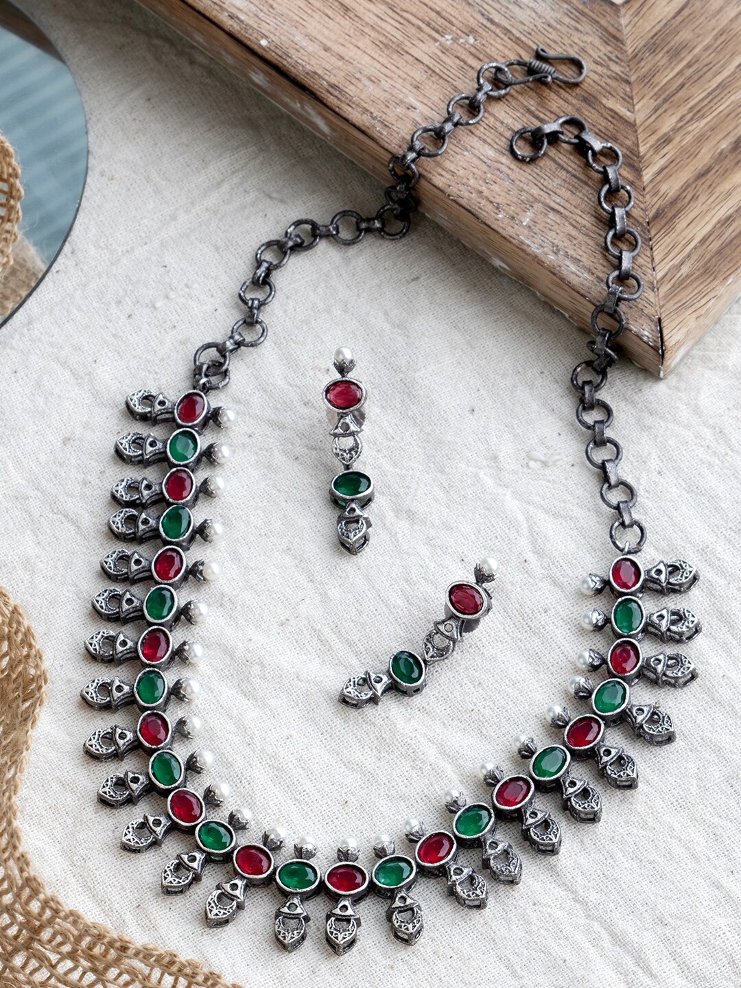 

Infuzze Oxidised Silver-Plated Jewellery Set