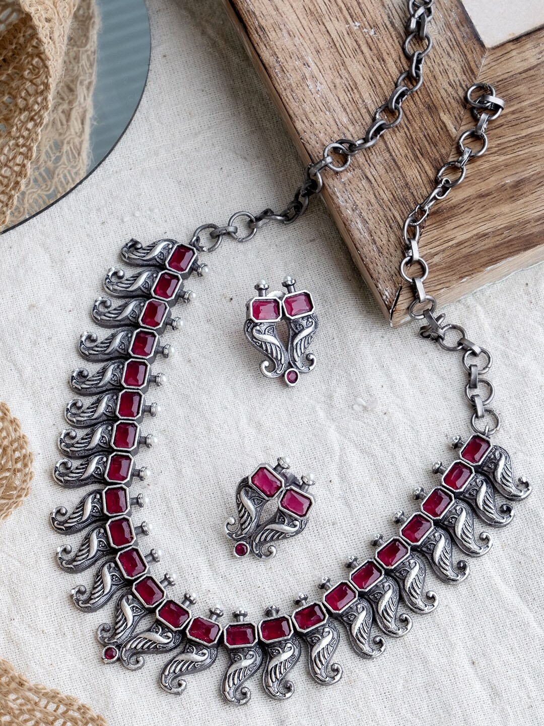 

Infuzze Women Red & Silver-Plated Oxidised Jewellery Set