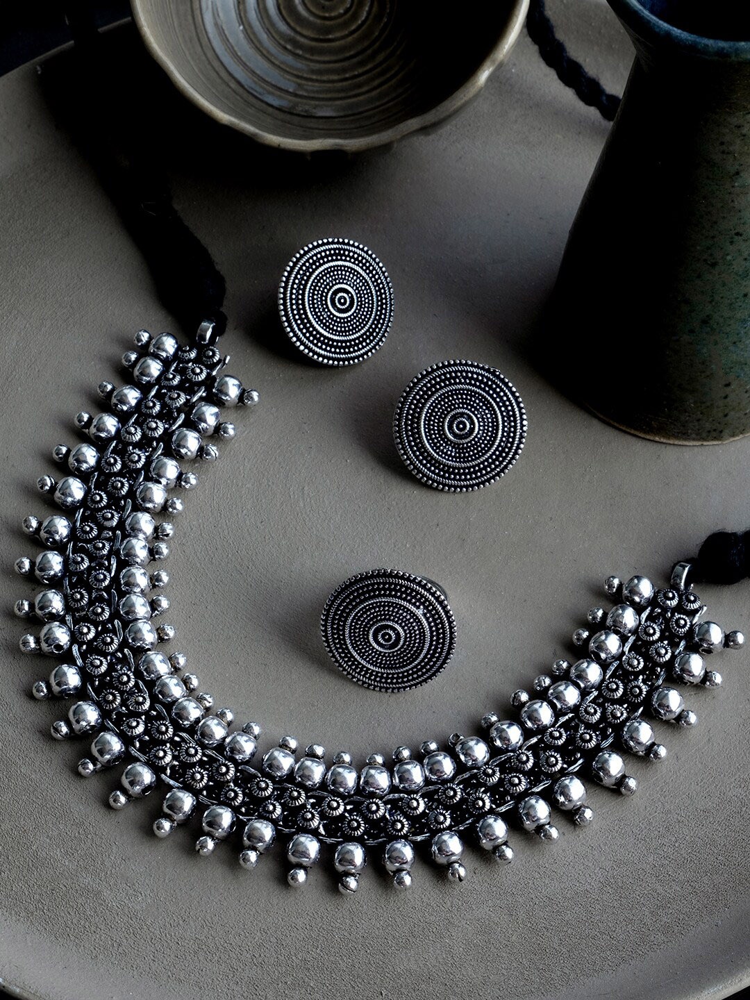 

Infuzze Women Oxidised Silver Jewellery Set