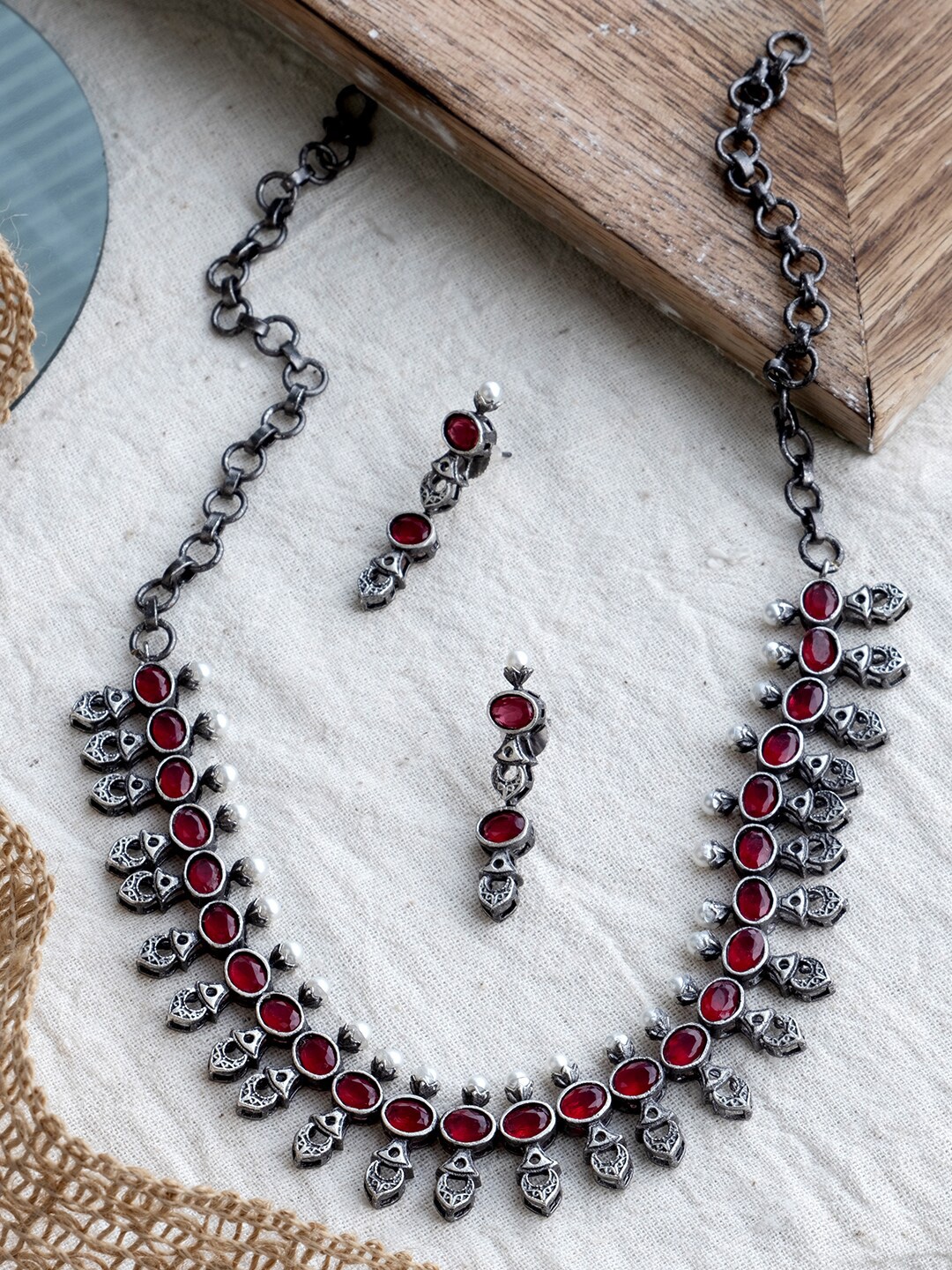 

Infuzze Oxidized Silver-Plated Pink Stone-Studded & White Beaded Jewellery Set