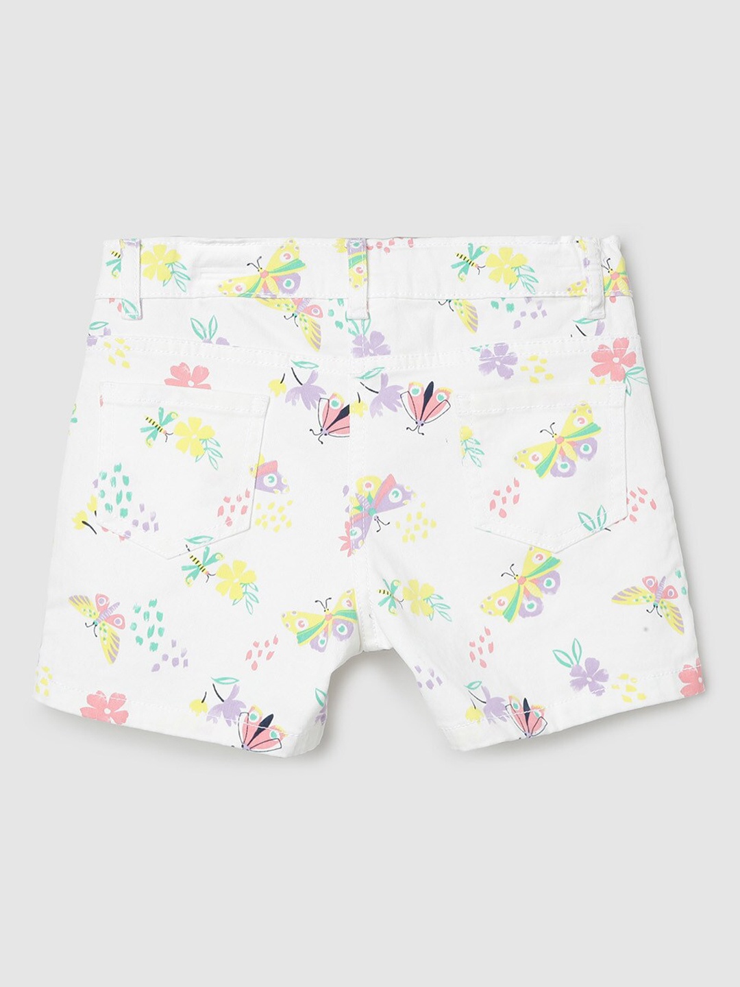 

max Girls White Conversational Printed Shorts