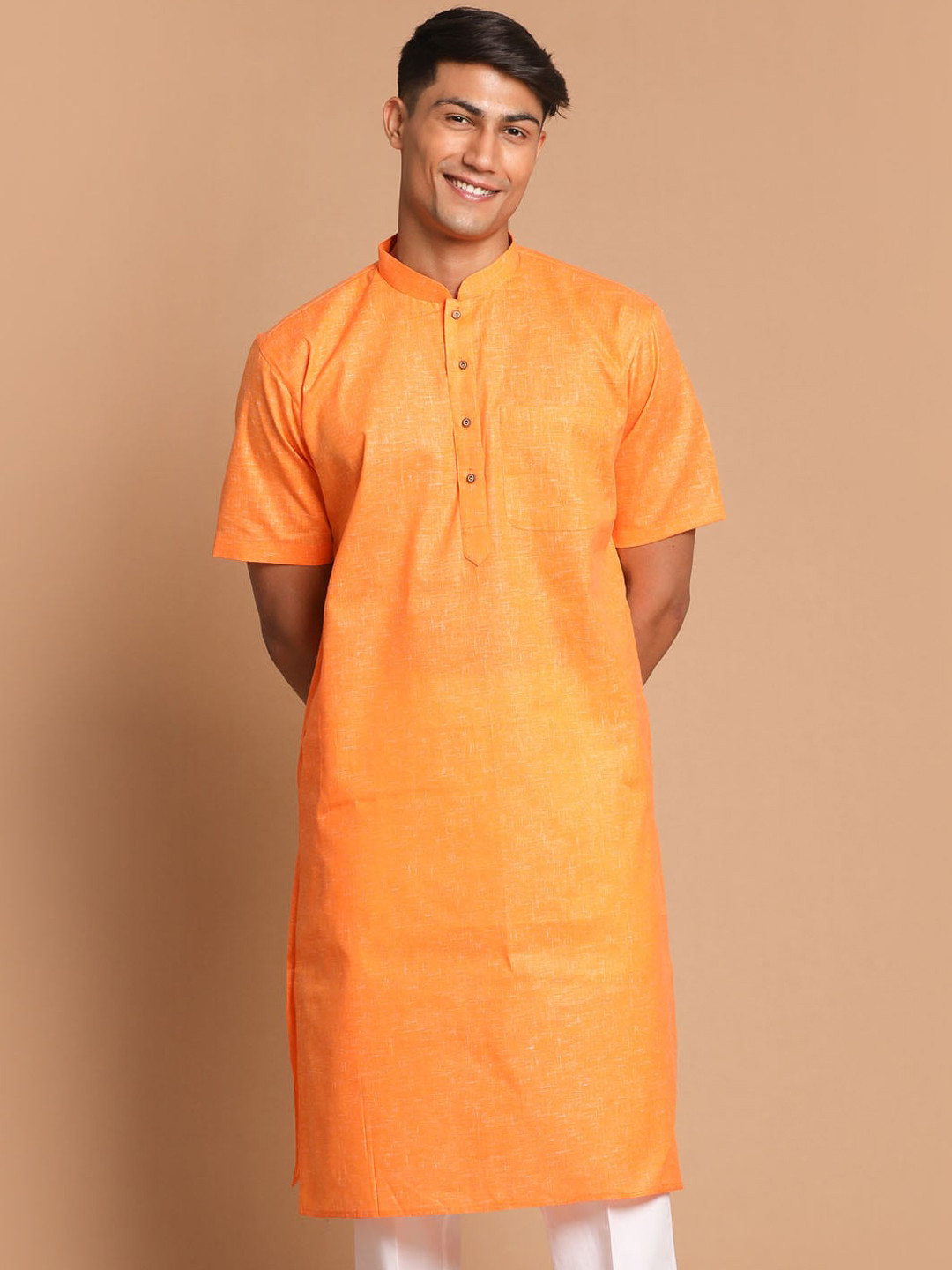 

VASTRAMAY Men Orange Solid Cotton Blend Half Sleeves Kurta