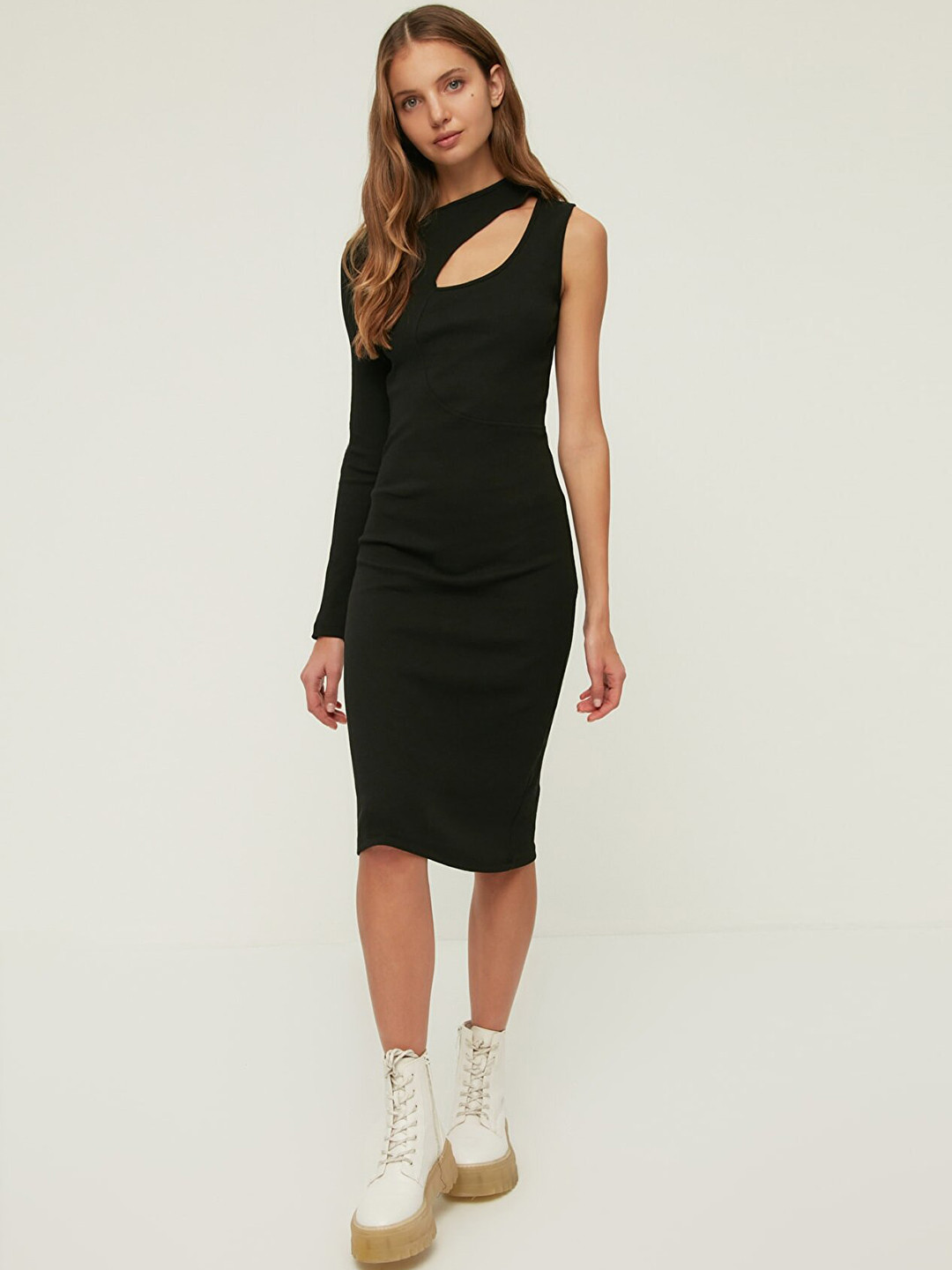 

Trendyol Black Ribbed One Shoulder Midi Bodycon Dress