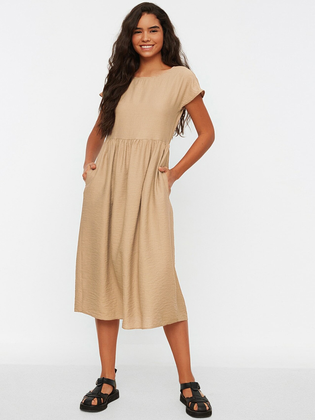 

Trendyol Women Brown Solid A-Line Midi Dress