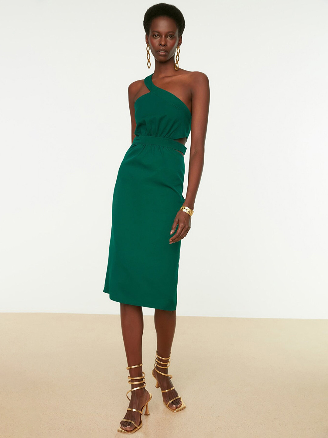 

Trendyol Women Green One-Shoulder Cut-Out Sheath Dress