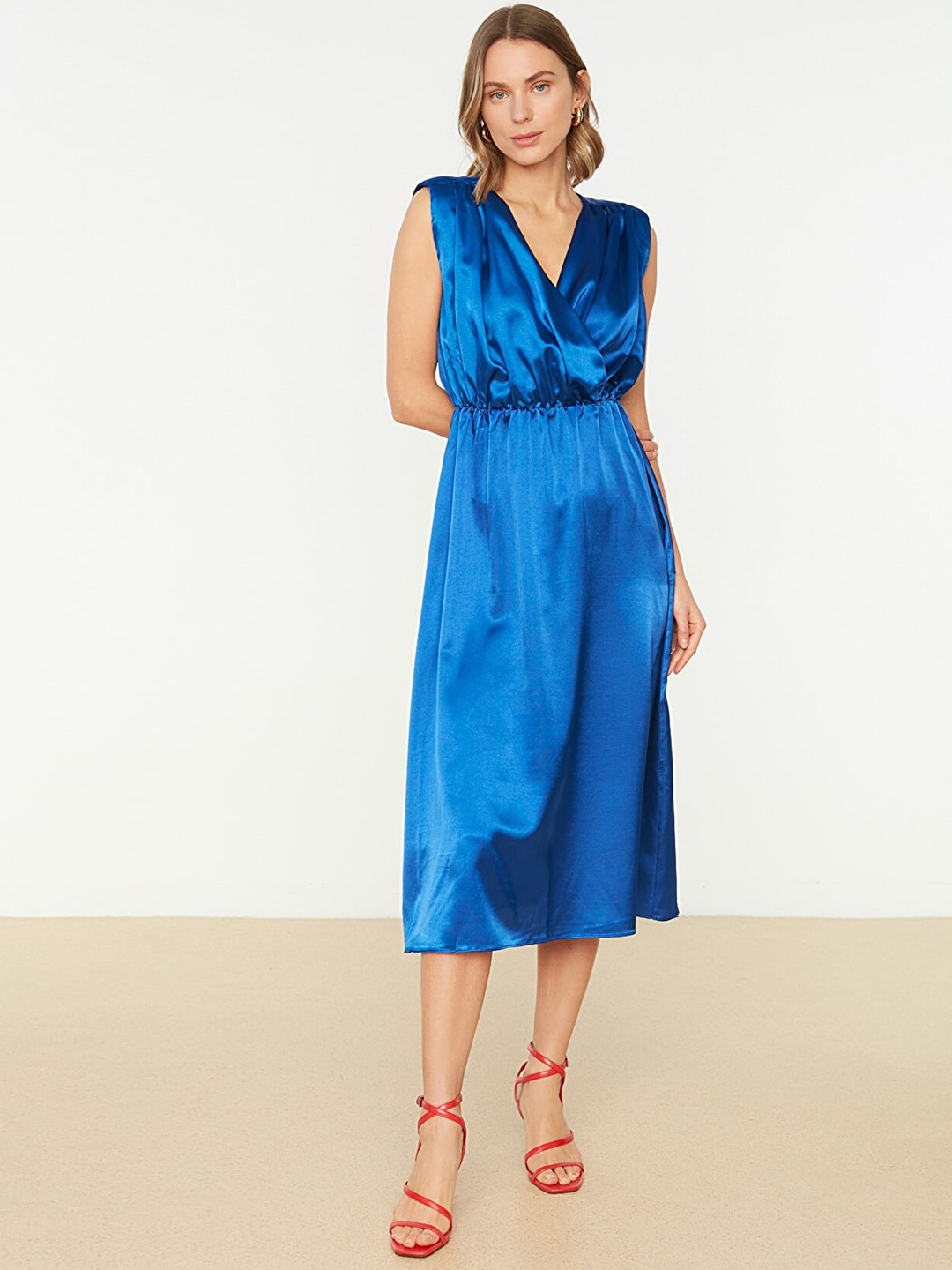 

Trendyol Navy Blue Satin Finish Midi Wrap Dress