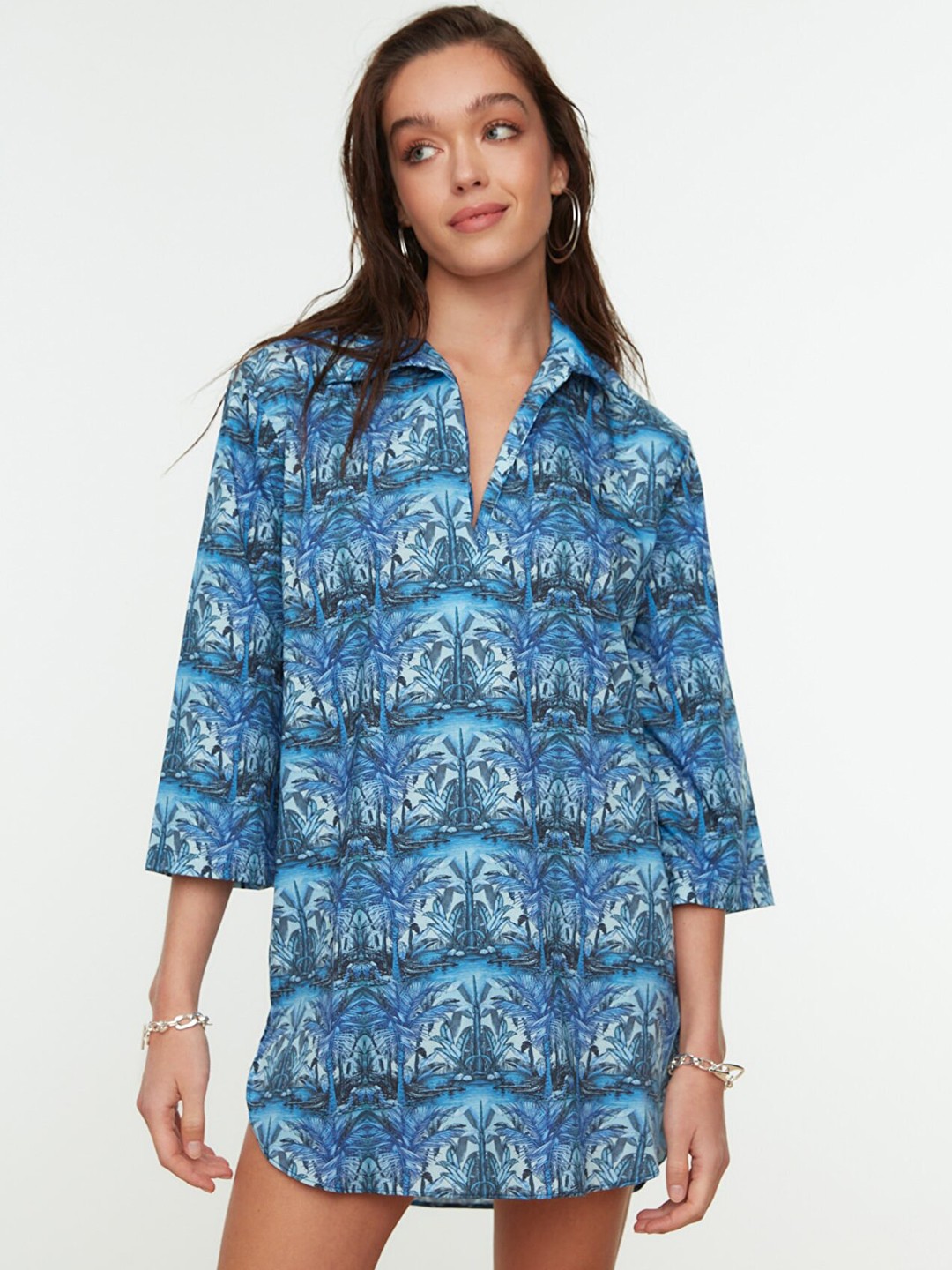 

Trendyol Navy Blue Tropical Shirt Dress