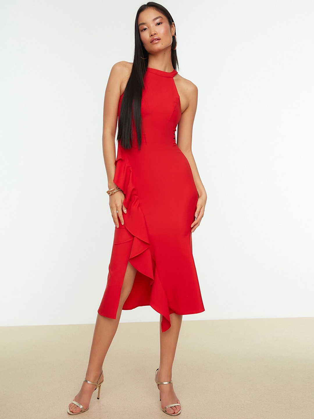 

Trendyol Women Red Solid Ruffle Detail Sheath Midi Dress