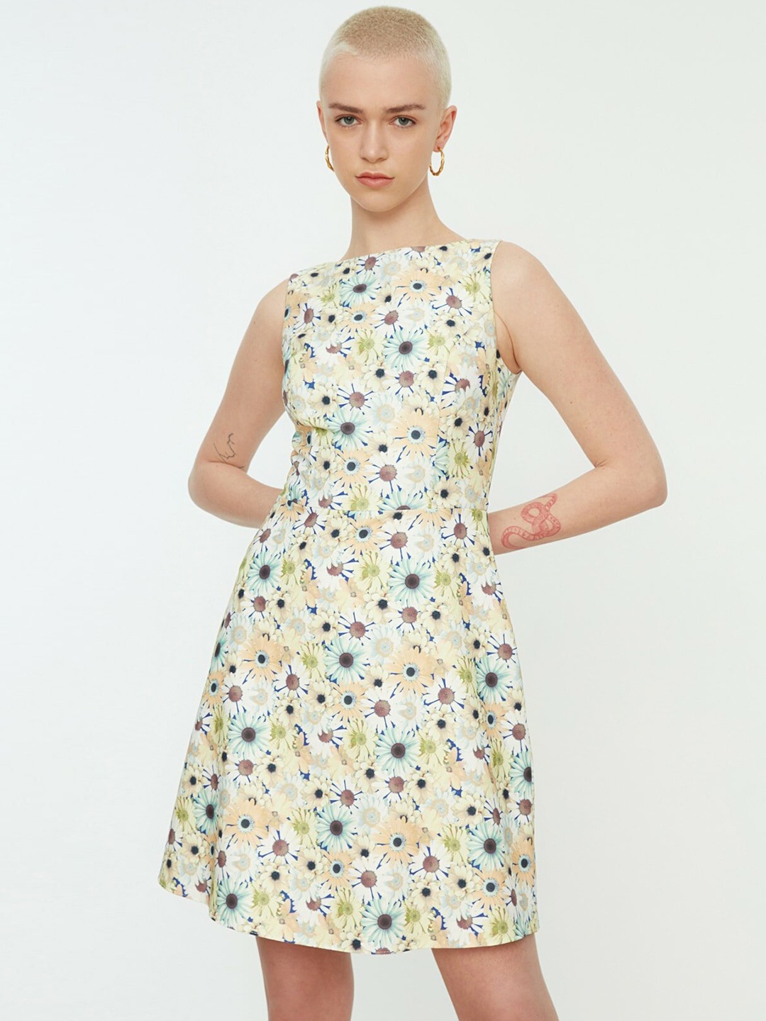 

Trendyol Beige & Blue Floral Print A-Line Dress