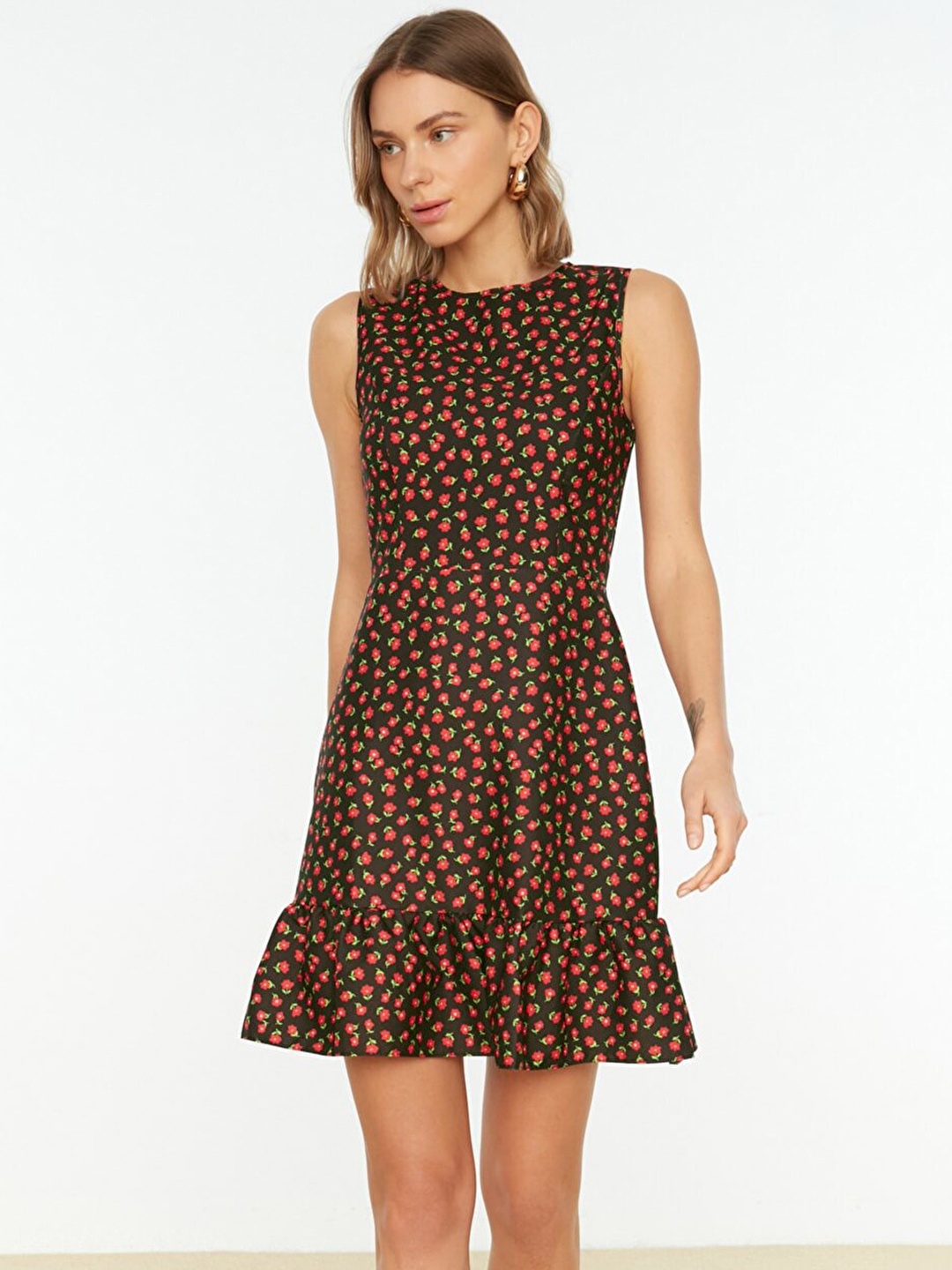 

Trendyol Women Black & Red Floral Printed A-Line Dress