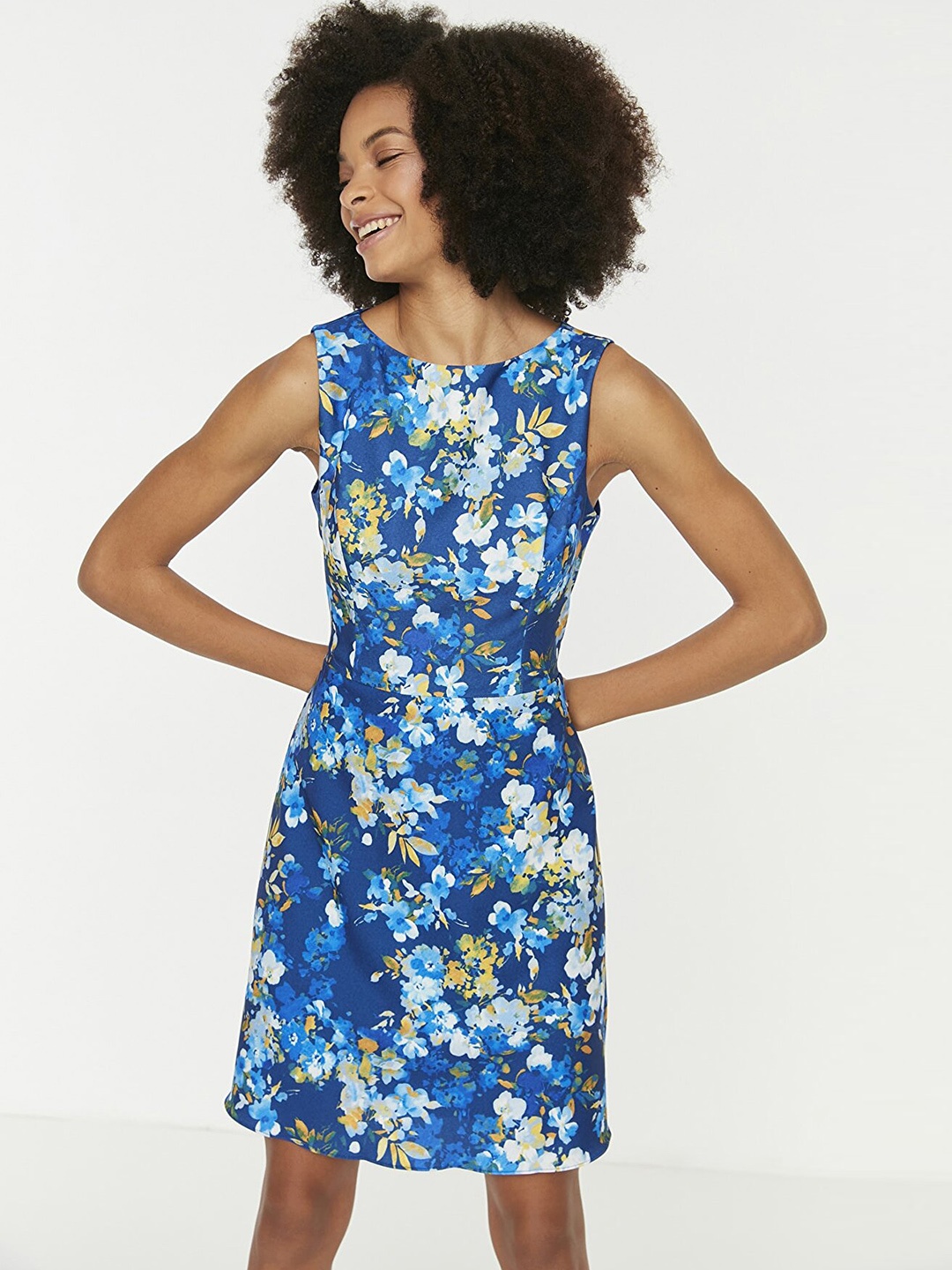 

Trendyol Blue & White Floral A-Line Dress