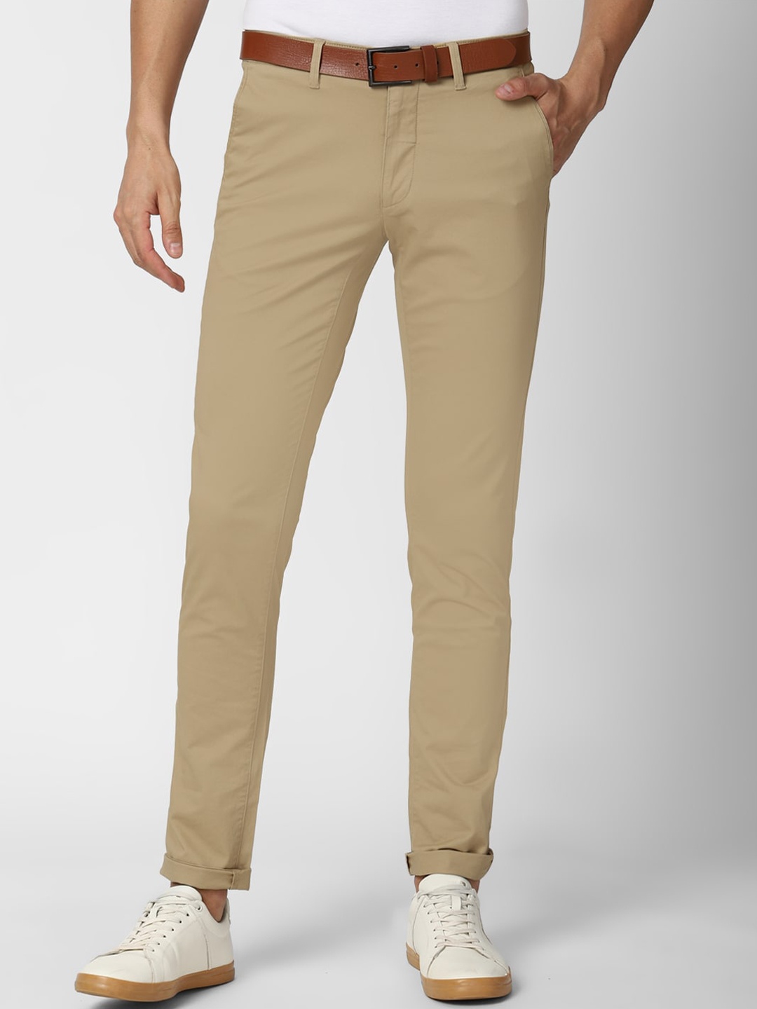 

Van Heusen Sport Men Khaki Slim Fit Solid Cotton Trousers