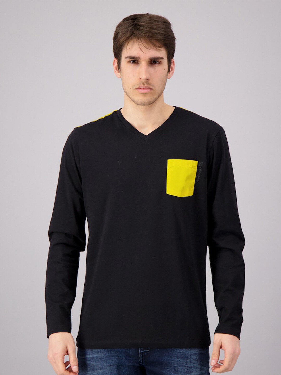 

FREESOUL Men Black & Yellow V-Neck Full Sleeves Pure Cotton T-shirt
