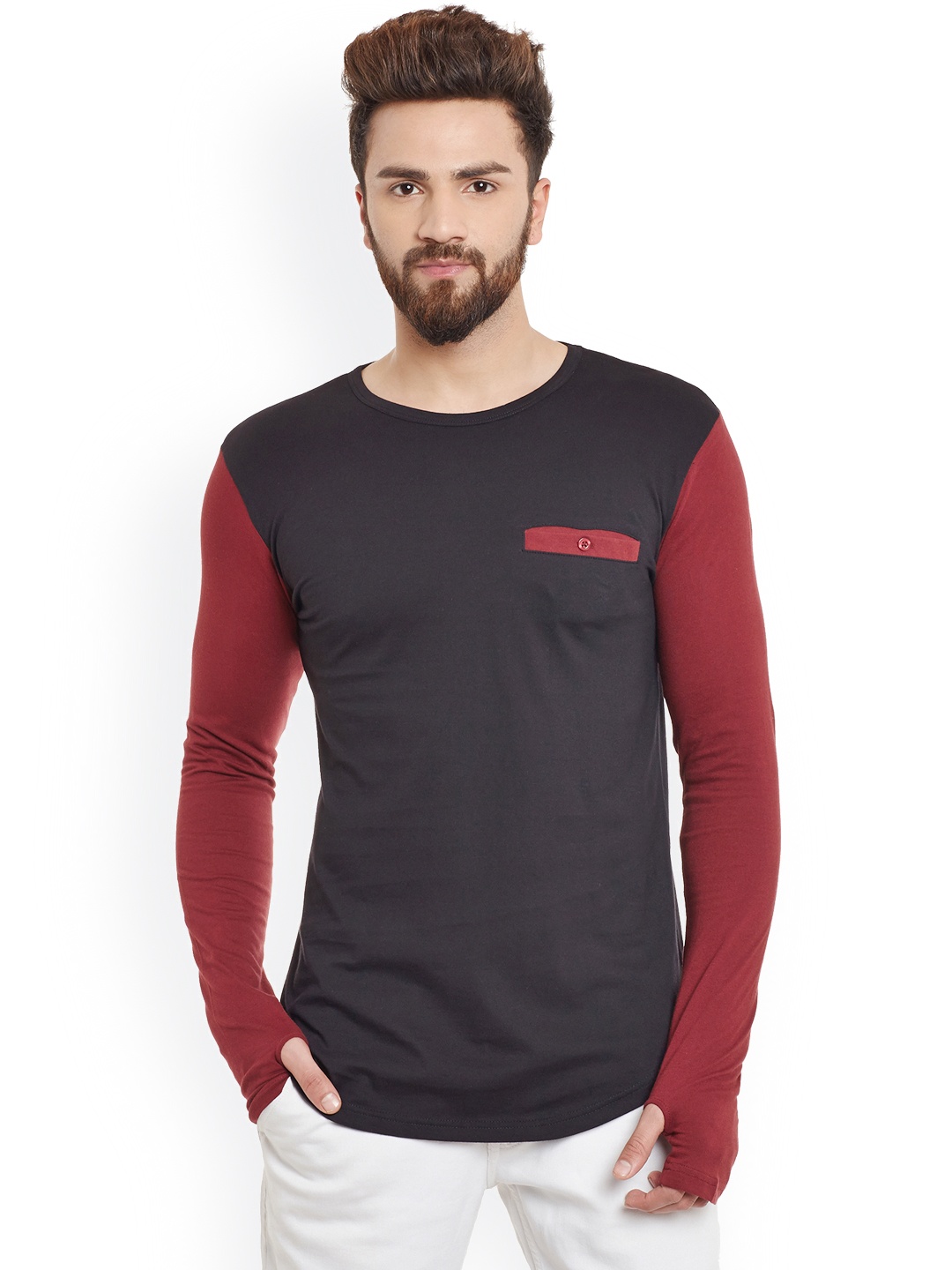 

Hypernation Men Black & Maroon Solid Round Neck T-shirt