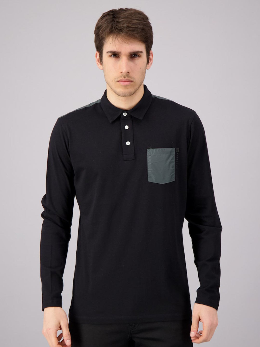 

FREESOUL Men Black Polo Collar Pure Cotton Monochrome T-shirt