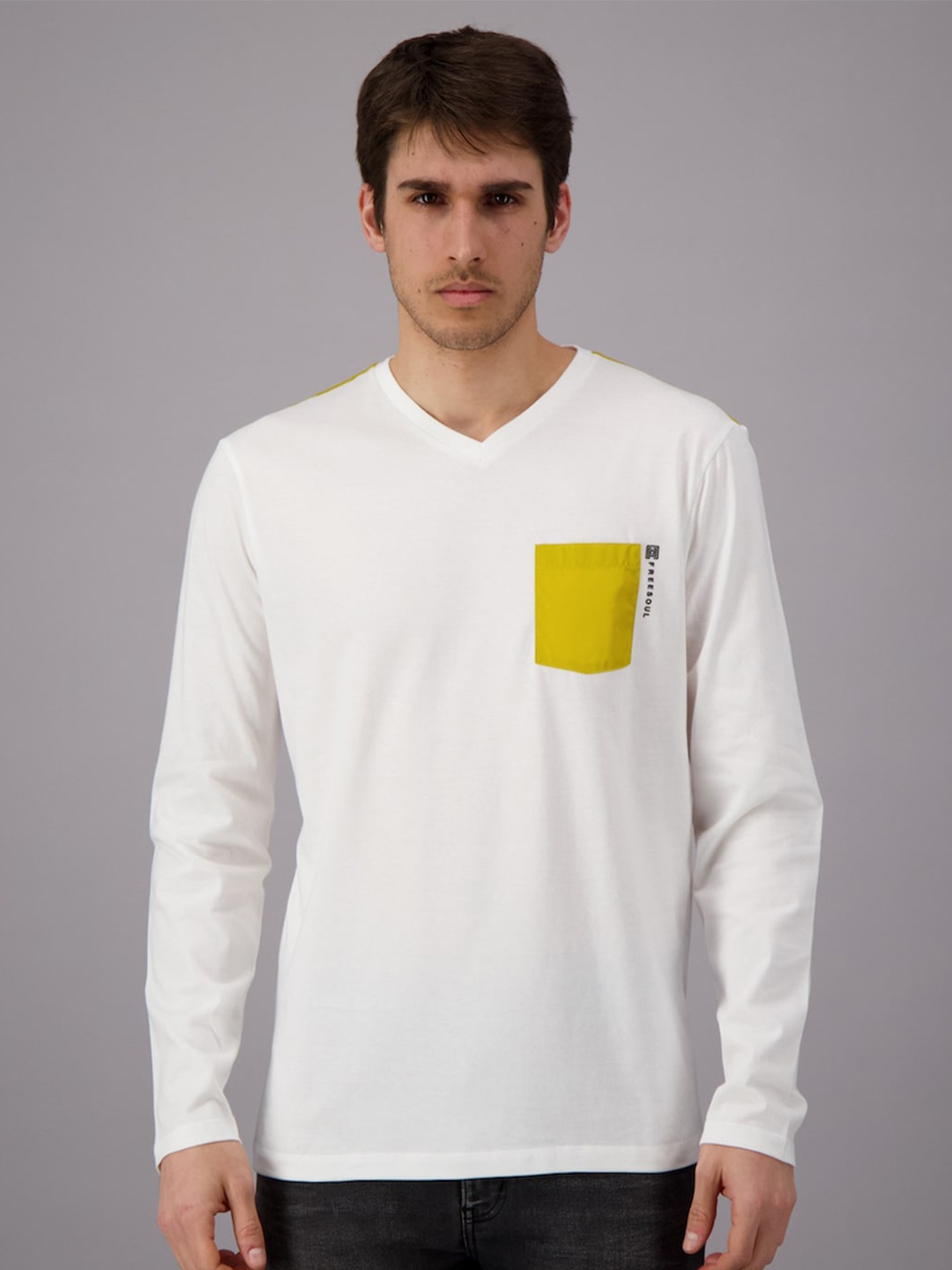 

FREESOUL Men White V-Neck T-shirt