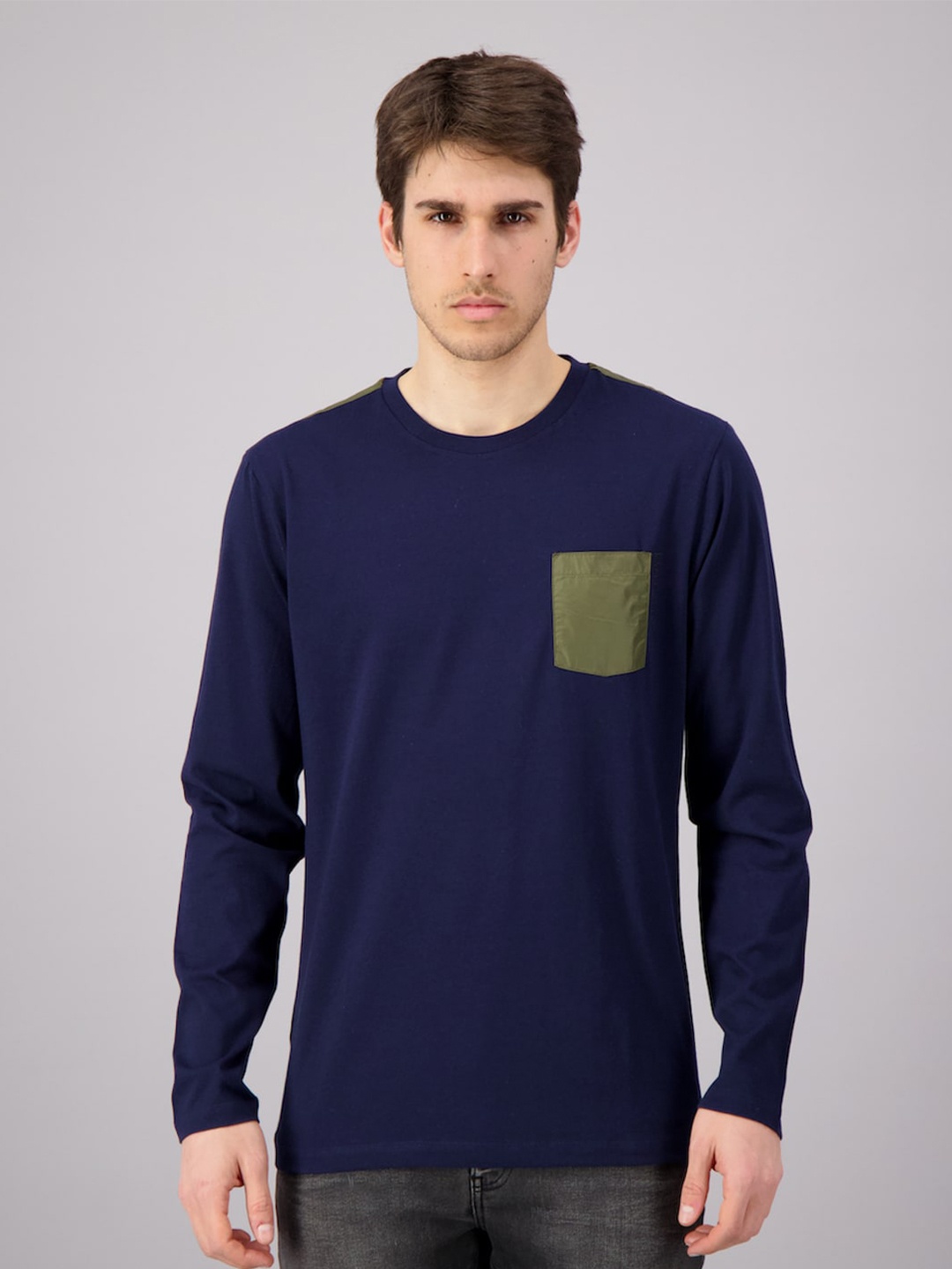 

FREESOUL Men Navy Blue Solid Cotton T-shirt