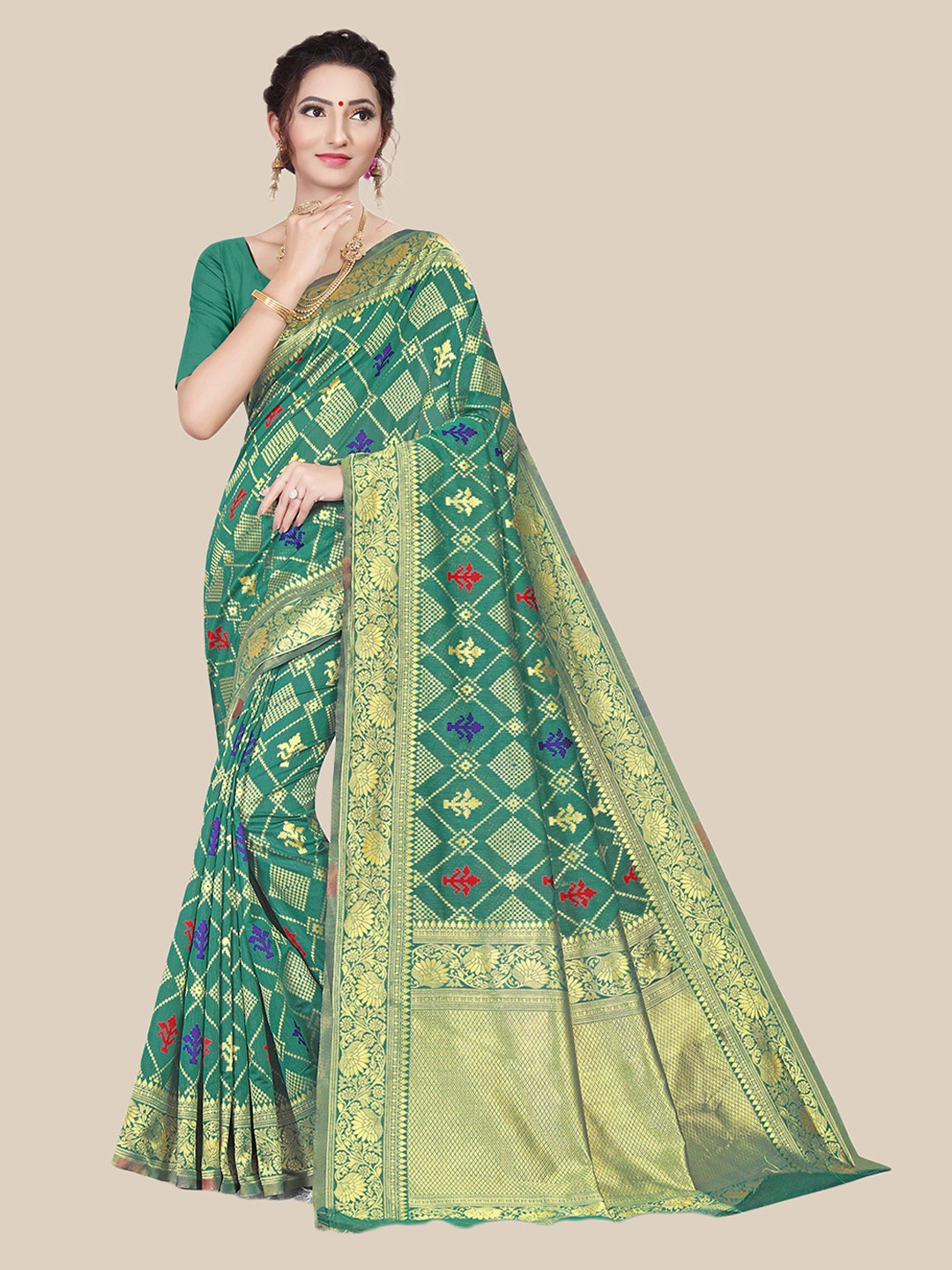 

UNITED LIBERTY Green & Gold-Toned Ethnic Motifs Zari Saree
