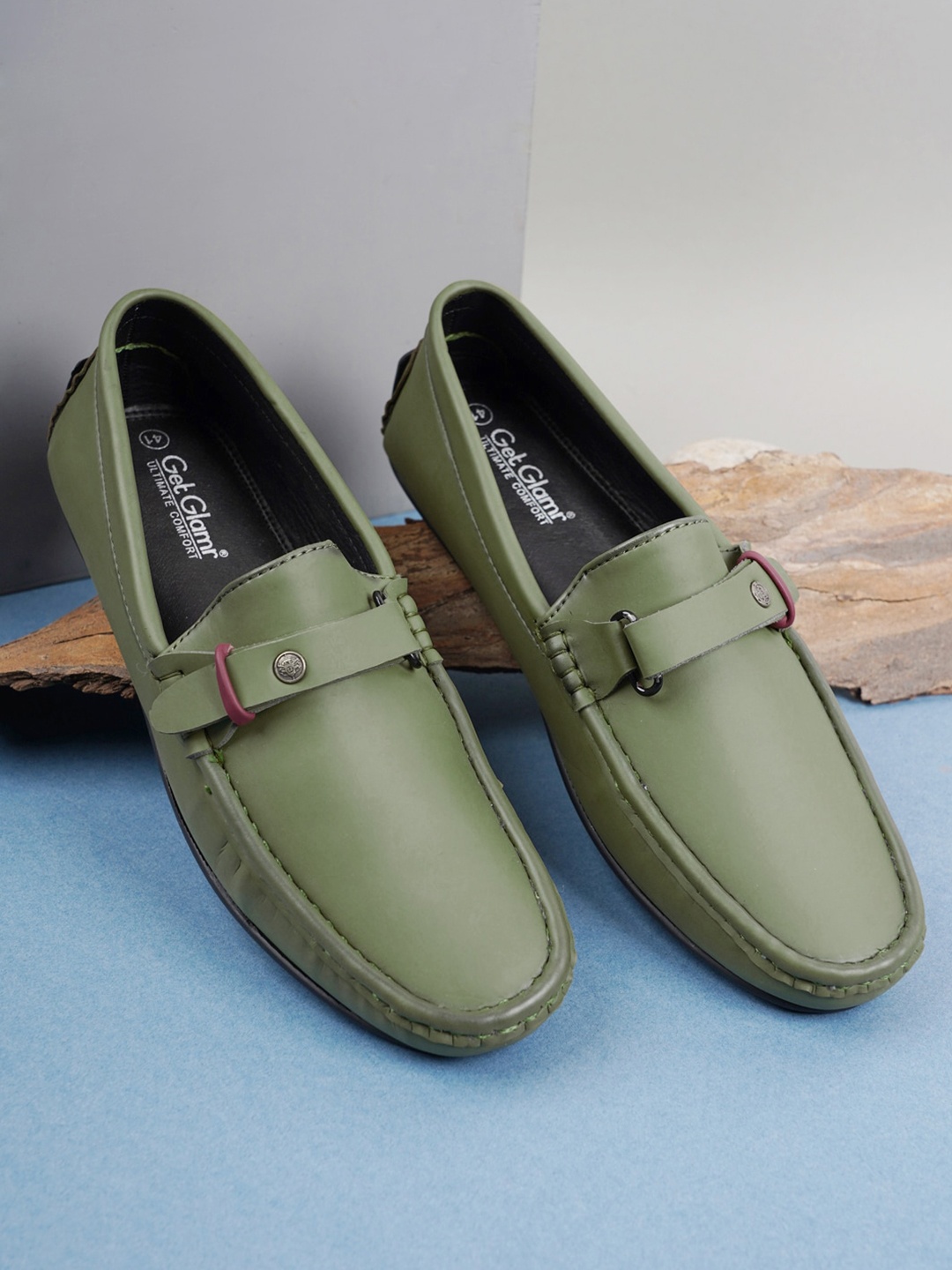 

Get Glamr Men Olive Green Solid Synthetic Leather Regular Height Loafers