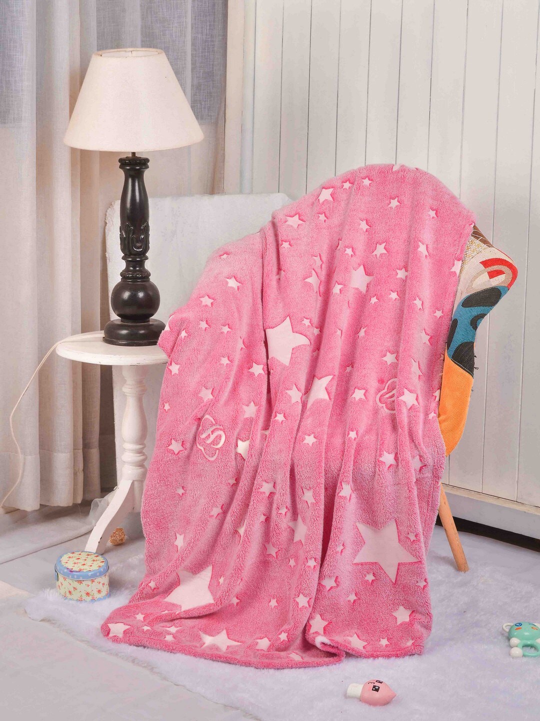 

POPLINS Pink & Off White Muslin Fabric Self Design Glow in the Dark Single Bed Blanket