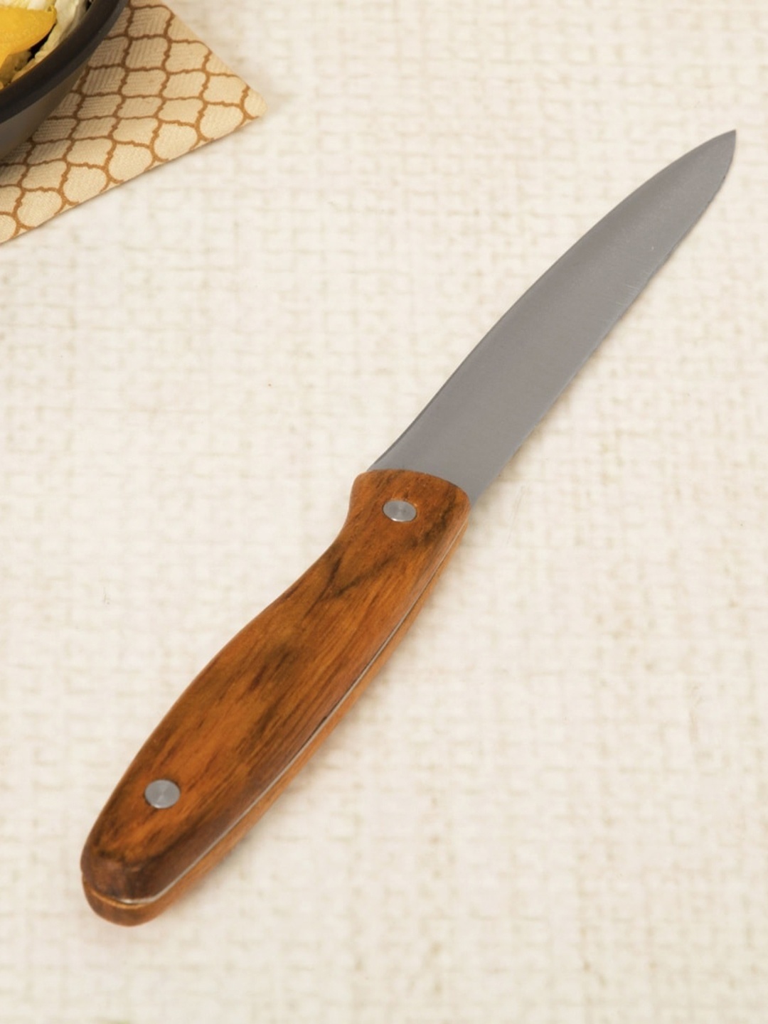 

Home Centre Silver-Toned & Brown Stainless Steel Knife