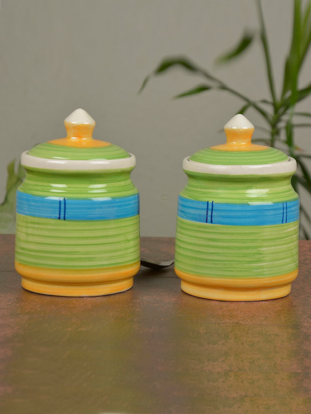 

StyleMyWay Set of 2 Green Ceramic Kitchen Storage Jars with Lid