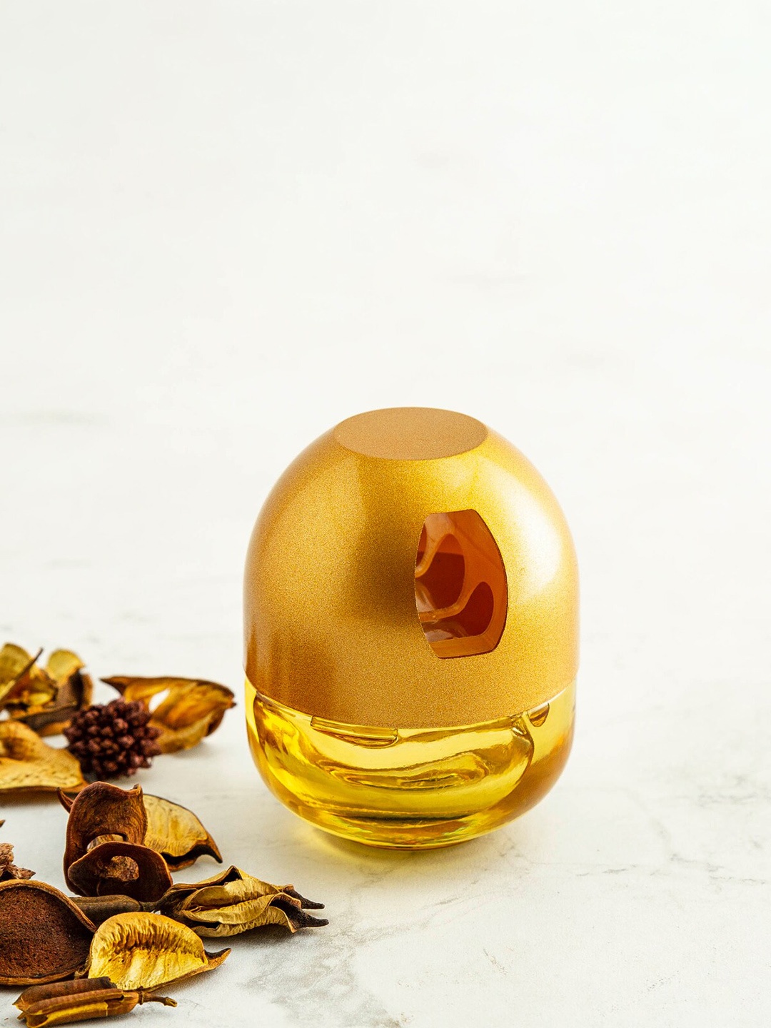 

Home Centre Athena Yellow Citrus Tango Glass Car Fragrance Dashboard Gel - 35gm
