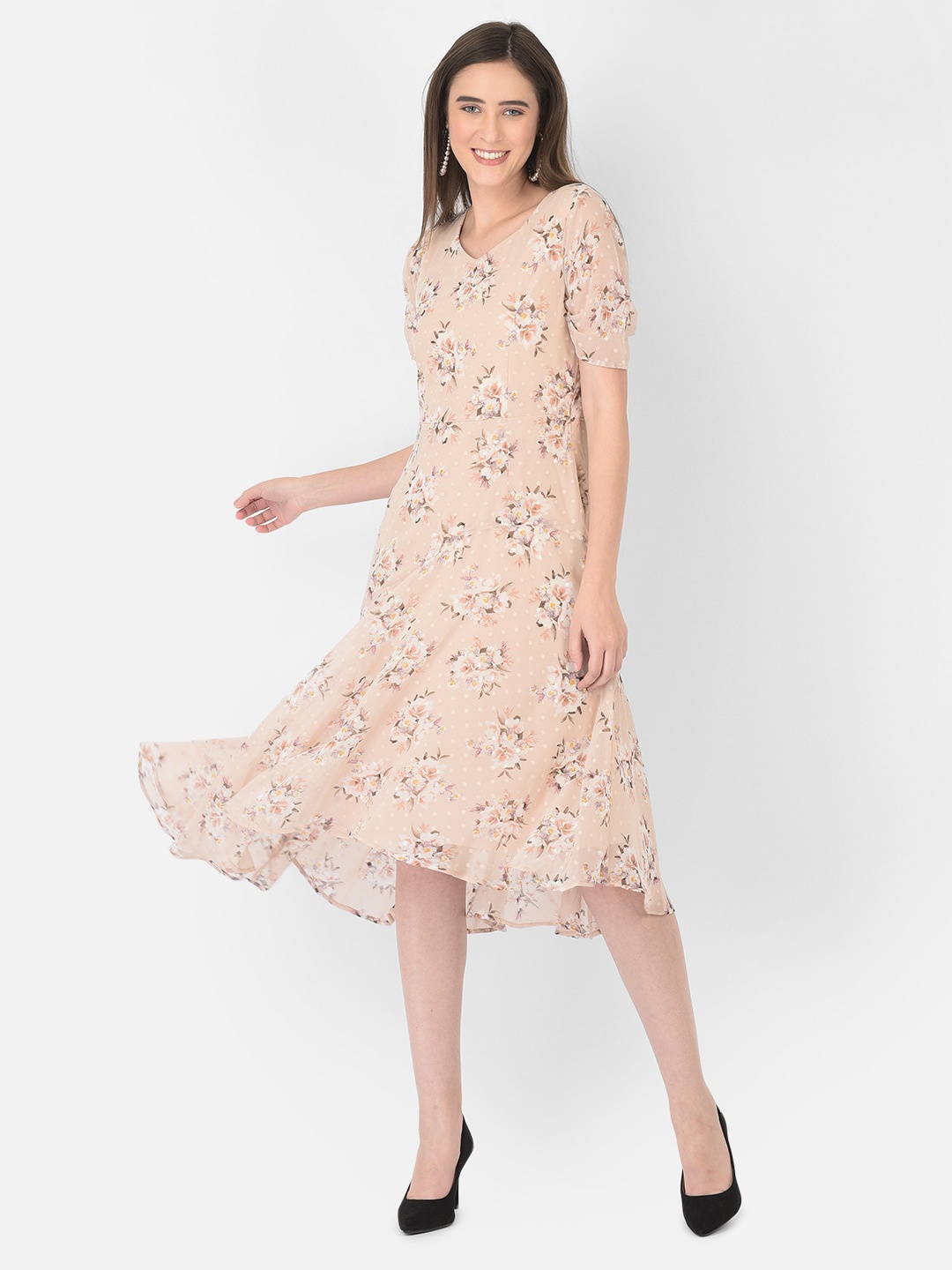 

Latin Quarters Women Peach-Coloured Floral Midi Dress