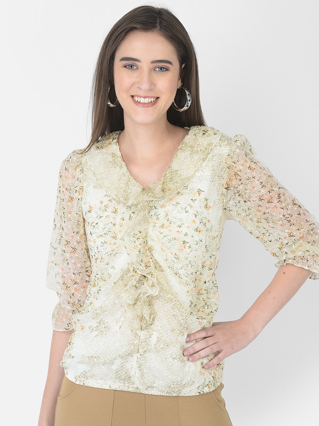 

Latin Quarters Beige Print Peter Pan Collar Top