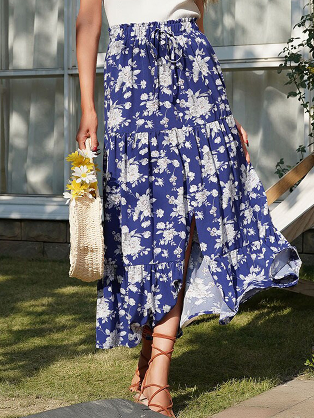 

La Aimee Blue & White Floral Printed Flared Maxi Skirts