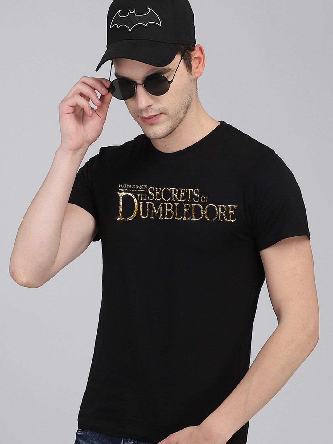 Free Authority Men Black Fantastic Beasts Printed Pure Cotton T-shirt