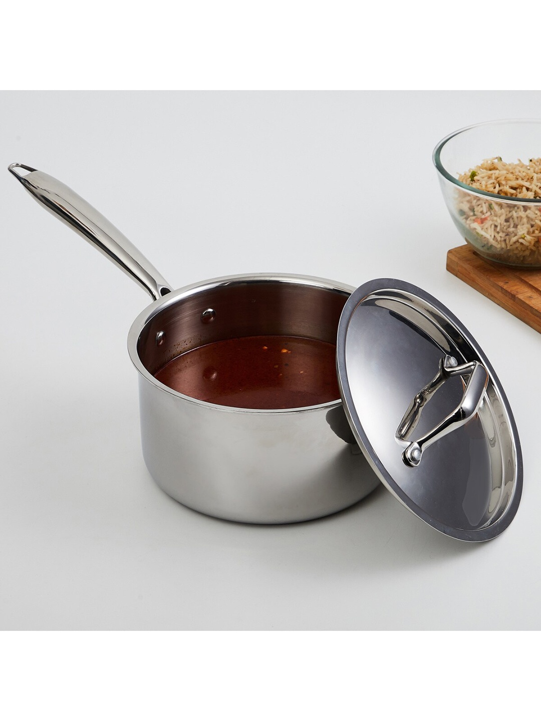 

Home Centre Silver-Toned Solid Stainless Steel Induction Saucepan With Lid - 2.3l