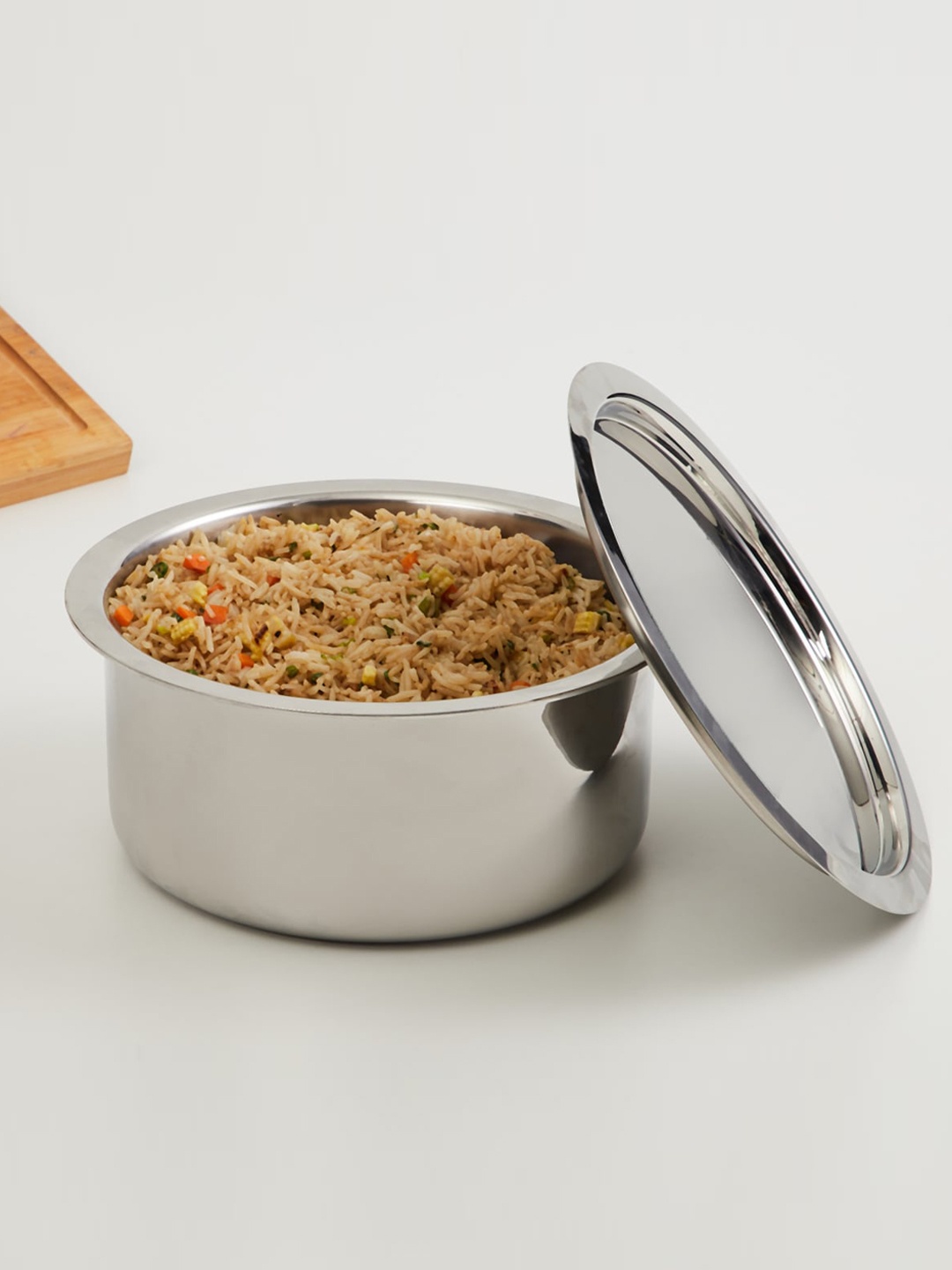 

Home Centre Silver-Toned Solid Stainless Steel Tope With Lid