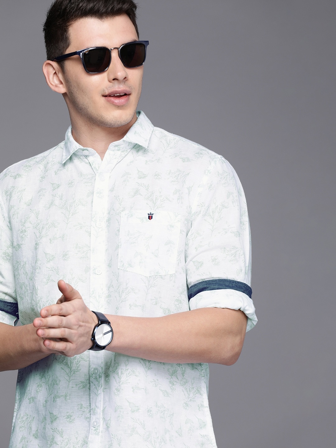 

Louis Philippe Jeans Men White & Green Slim Fit Floral Printed Casual Shirt