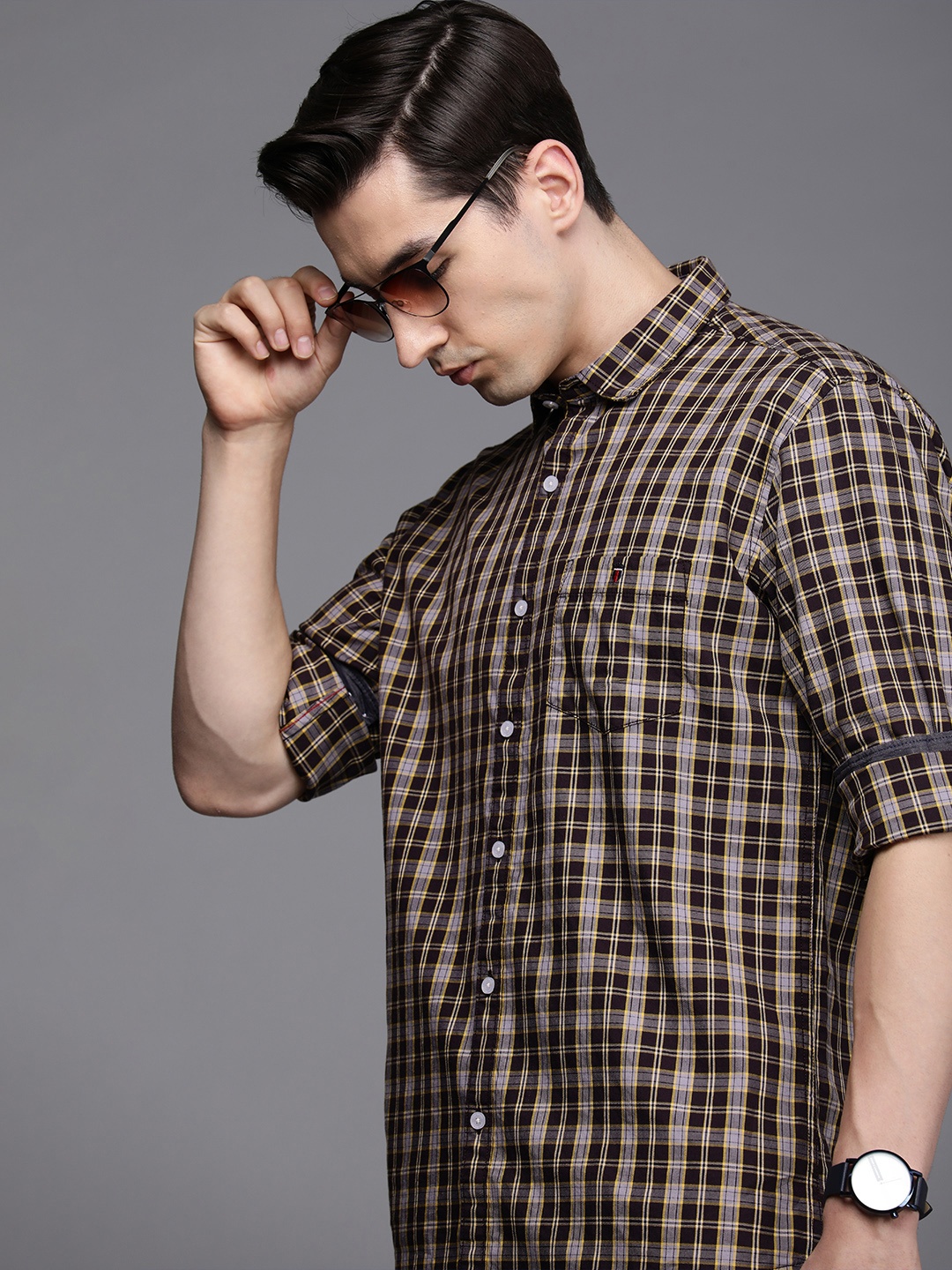 

Louis Philippe Jeans Men Brown And Grey Slim Fit Checked Pure Cotton Casual Shirt