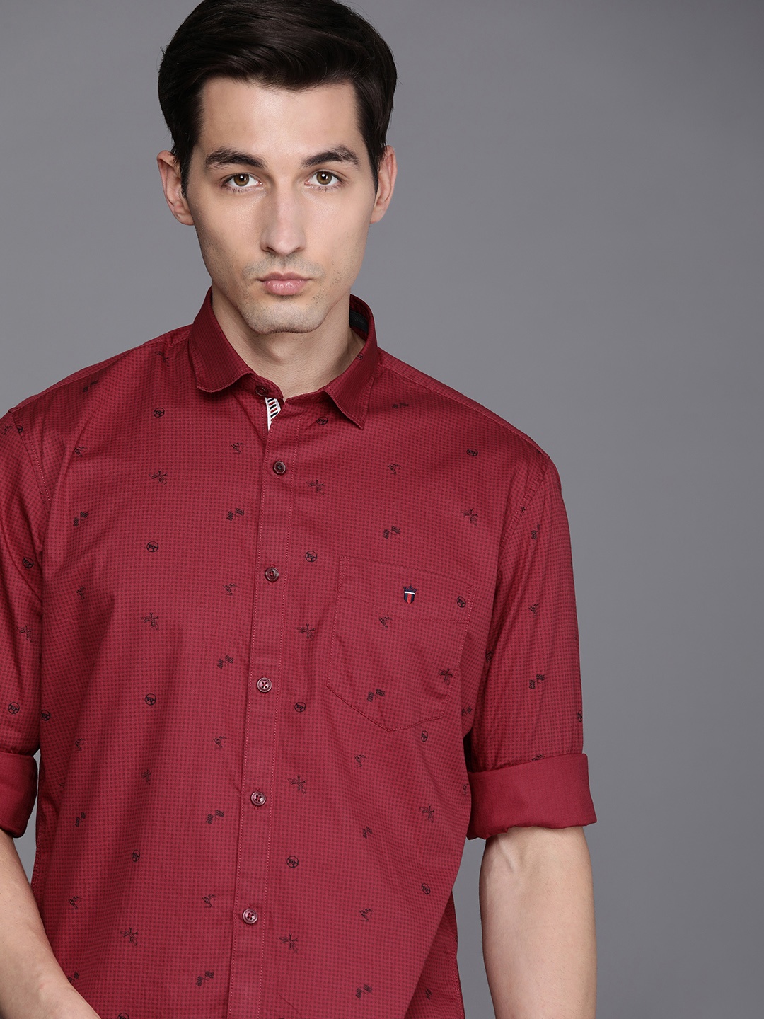 

Louis Philippe Sport Men Maroon & Black Slim Fit Printed Pure Cotton Casual Shirt