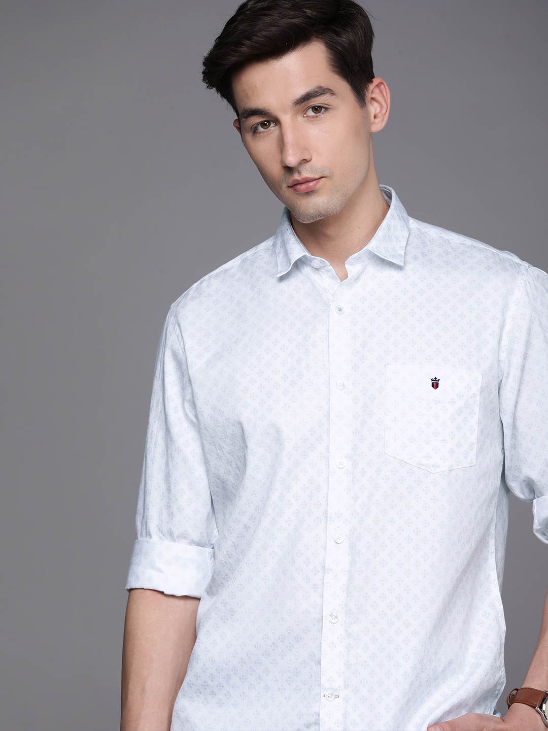 

Louis Philippe Sport Men White & Blue Slim Fit Printed Casual Pure Cotton Shirt